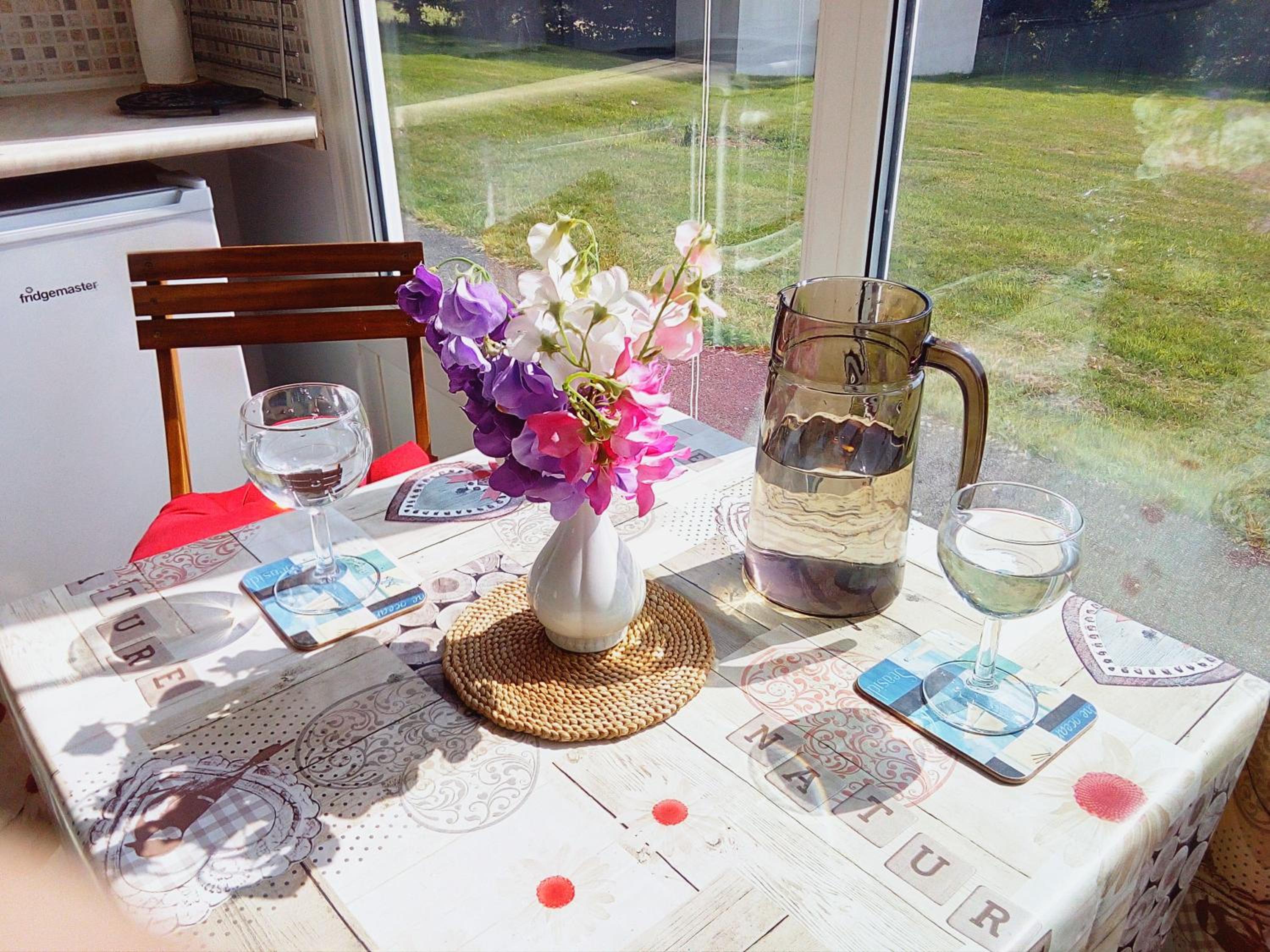 Chalet for two - Dartmouth view 4