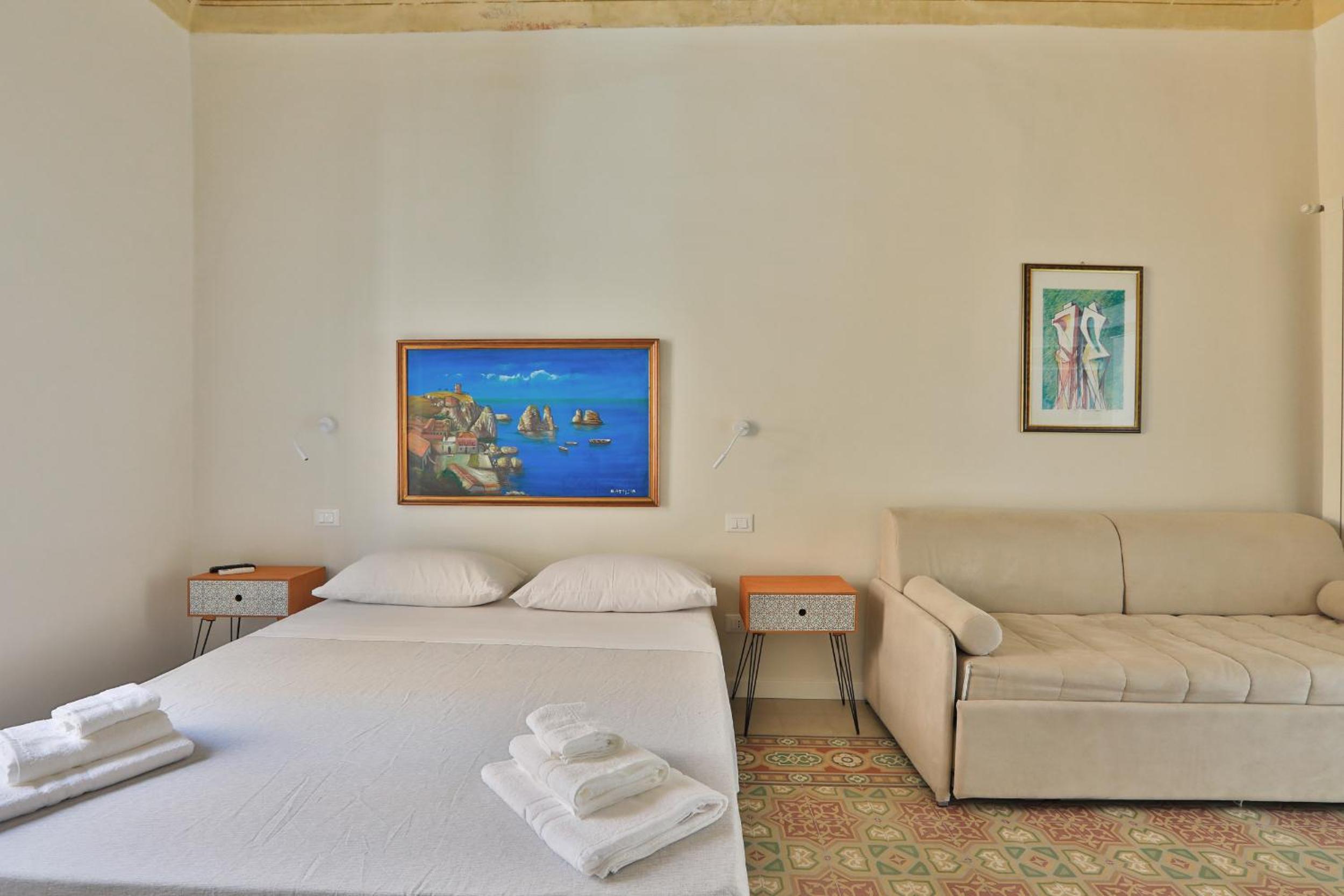 Storie di Palermo en Palermo — hotel room