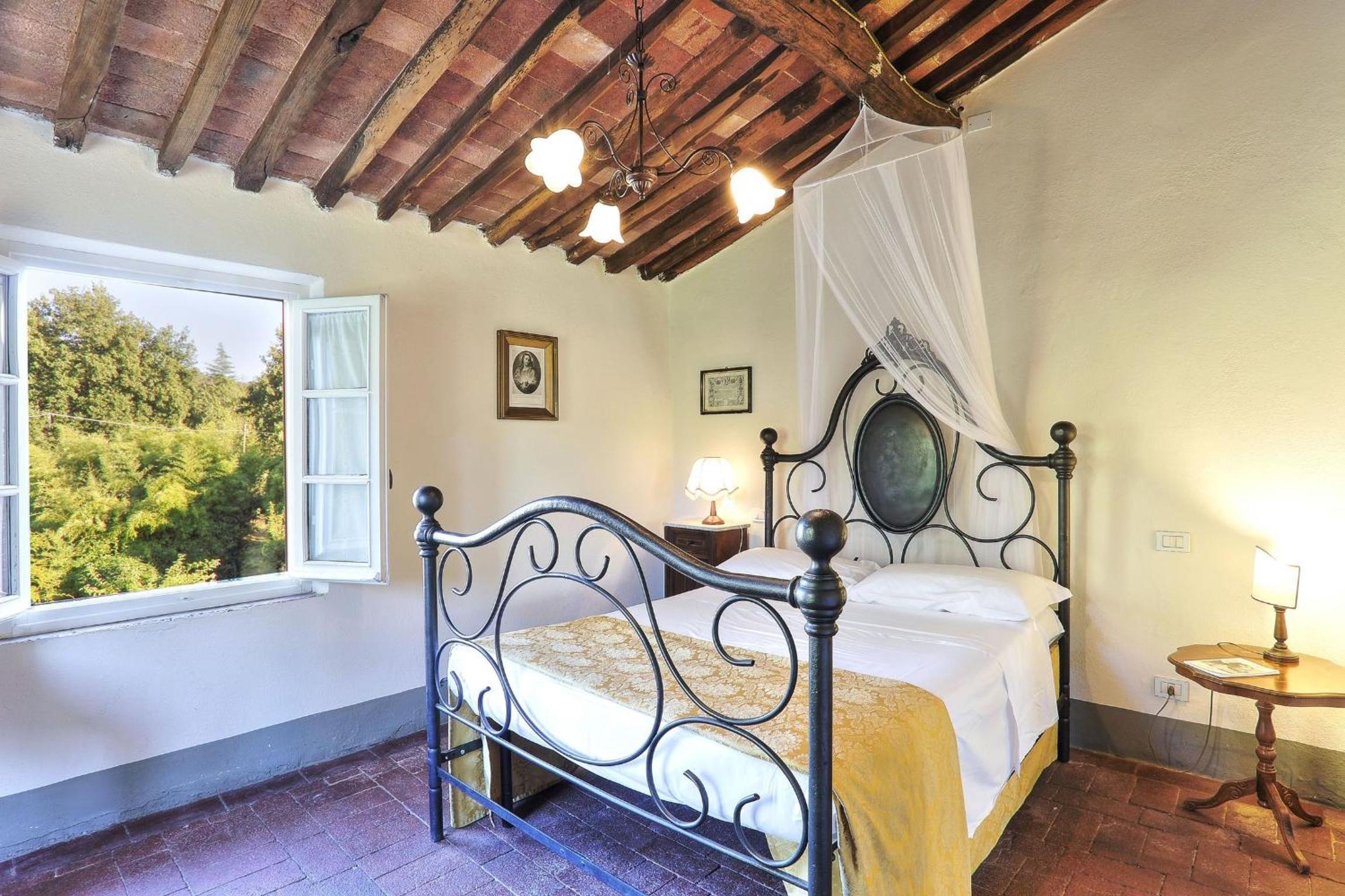 Casa Rosa by Salogi Villas