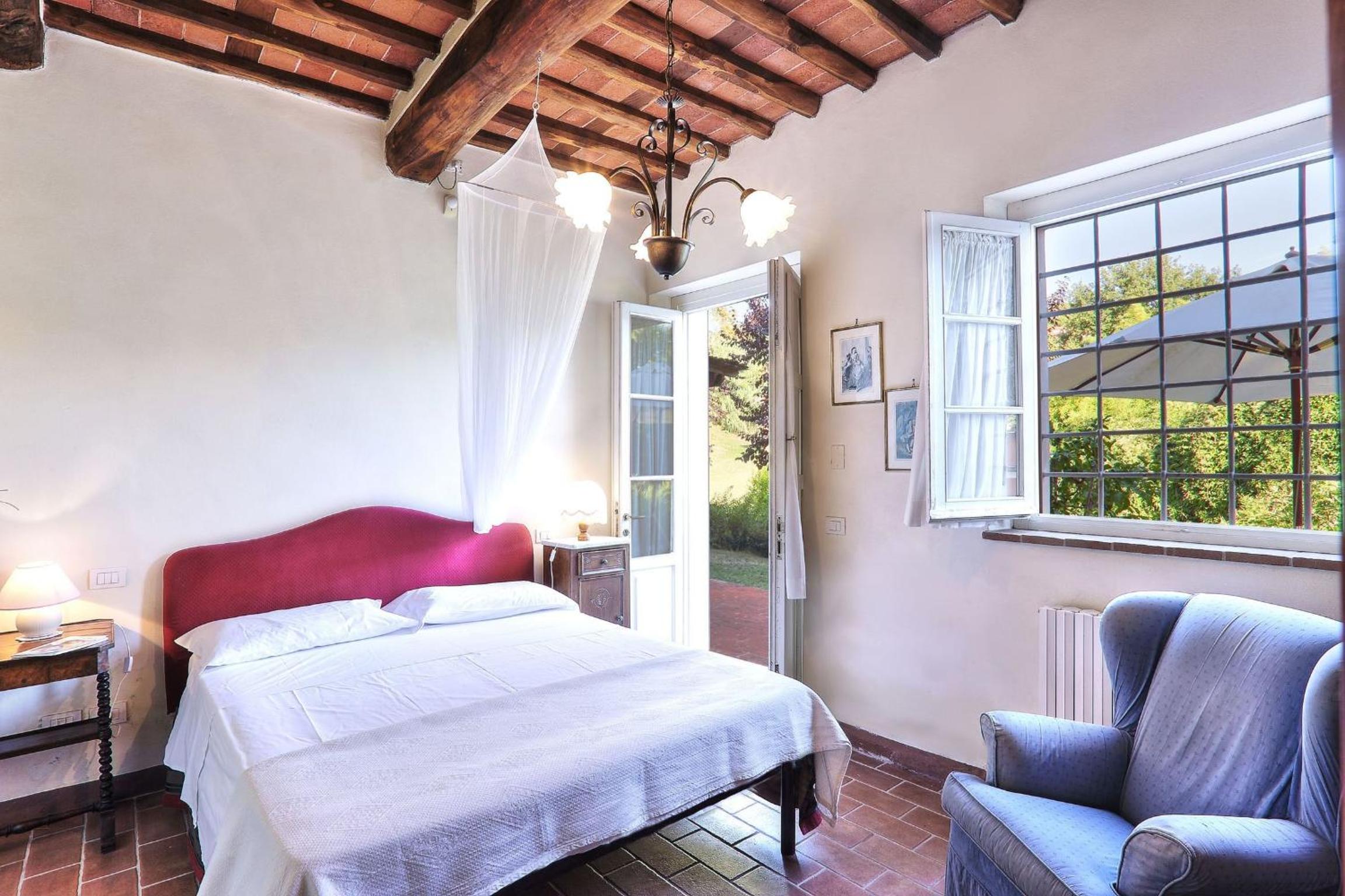 Casa Rosa by Salogi Villas