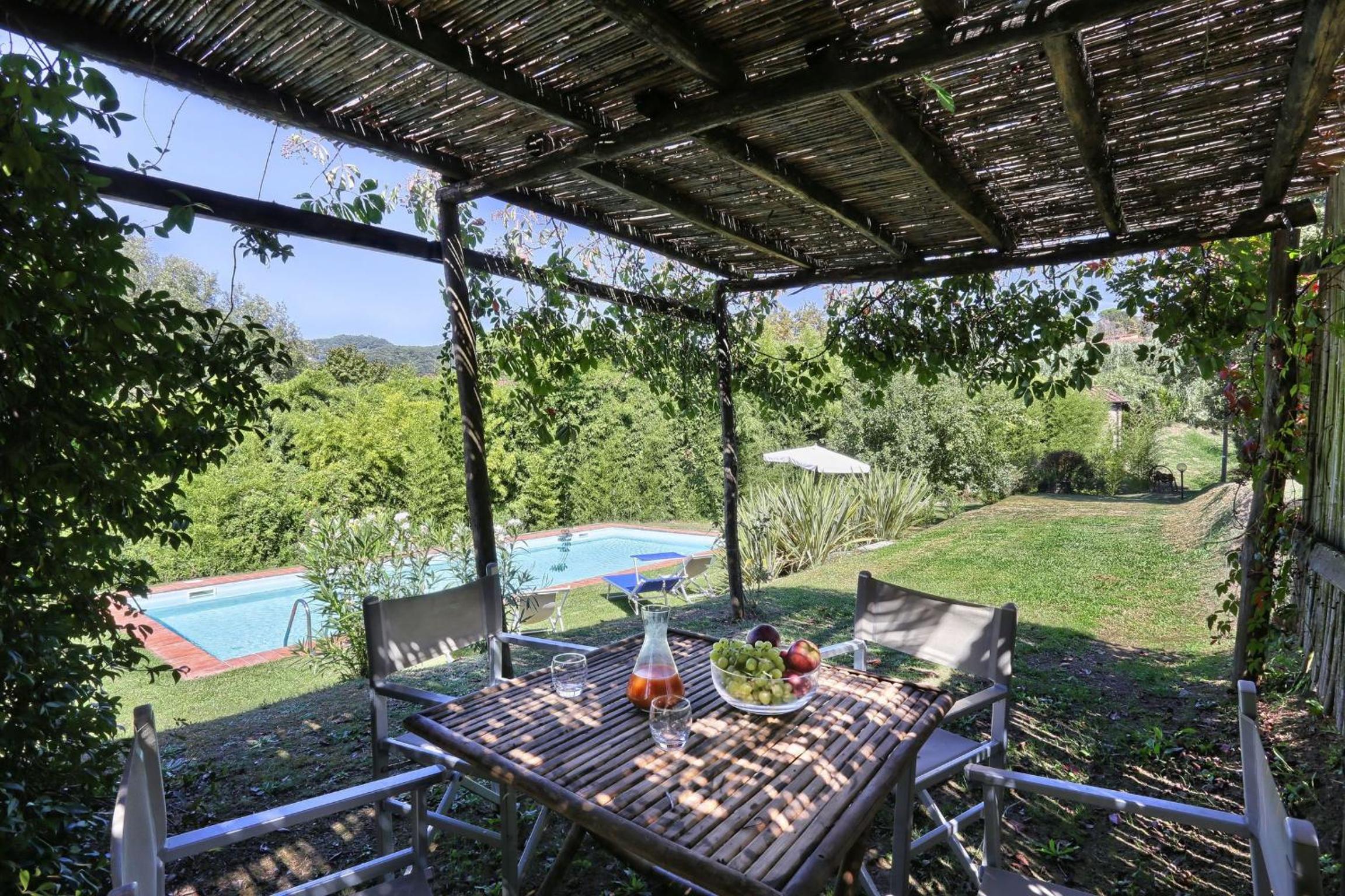 Casa Rosa by Salogi Villas