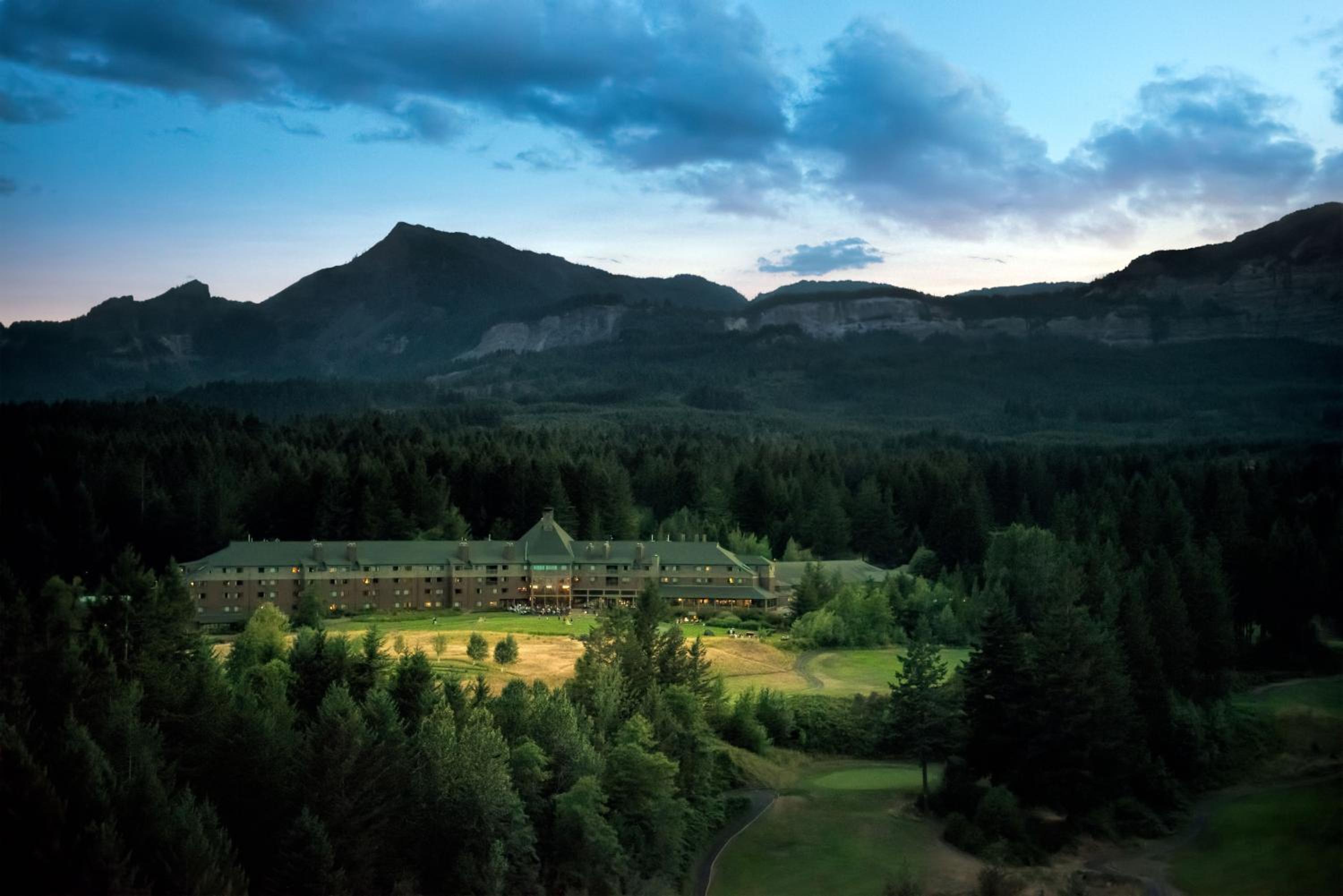 Skamania Lodge view 4