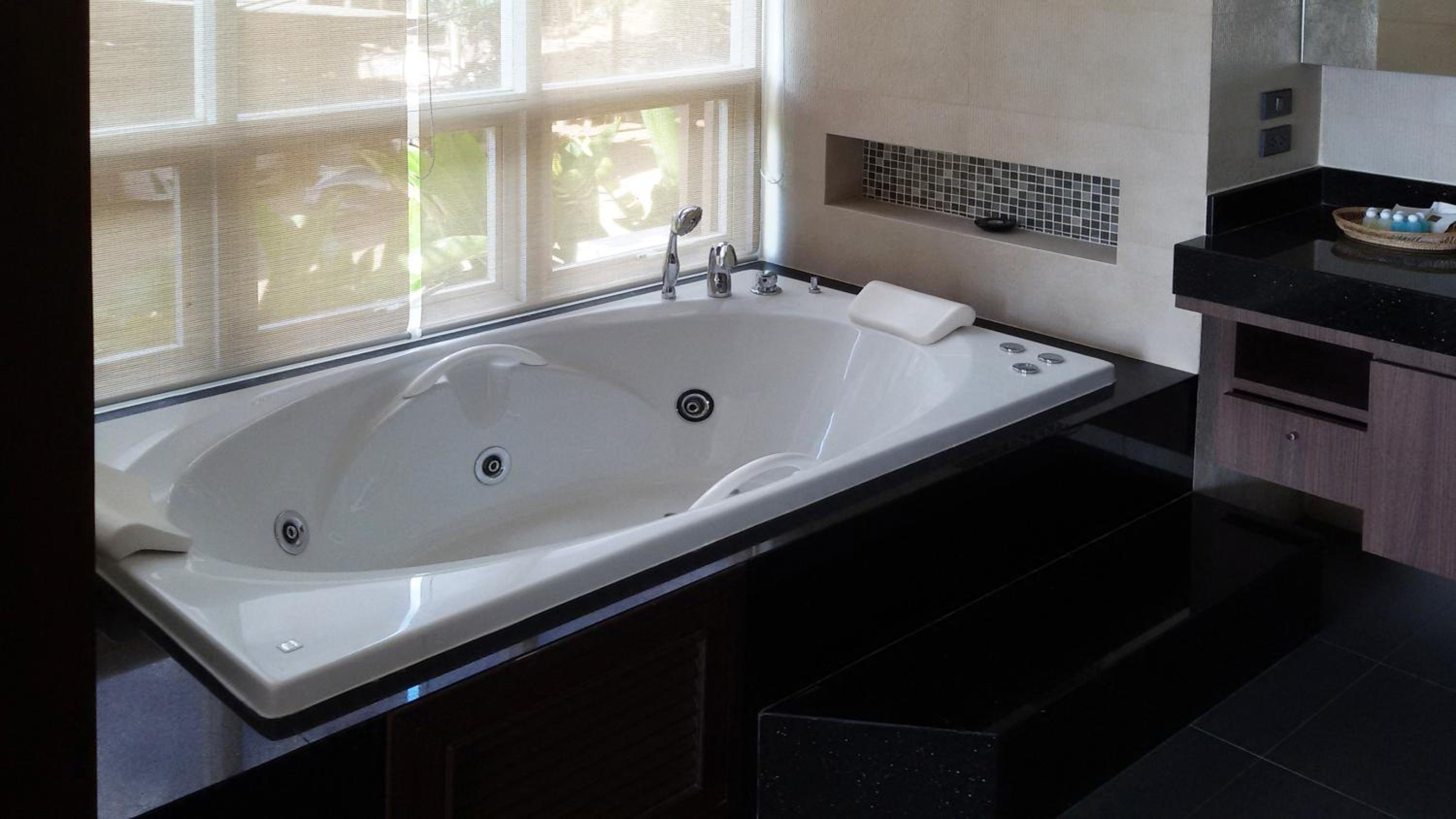 Karon Suite Apartment view 4