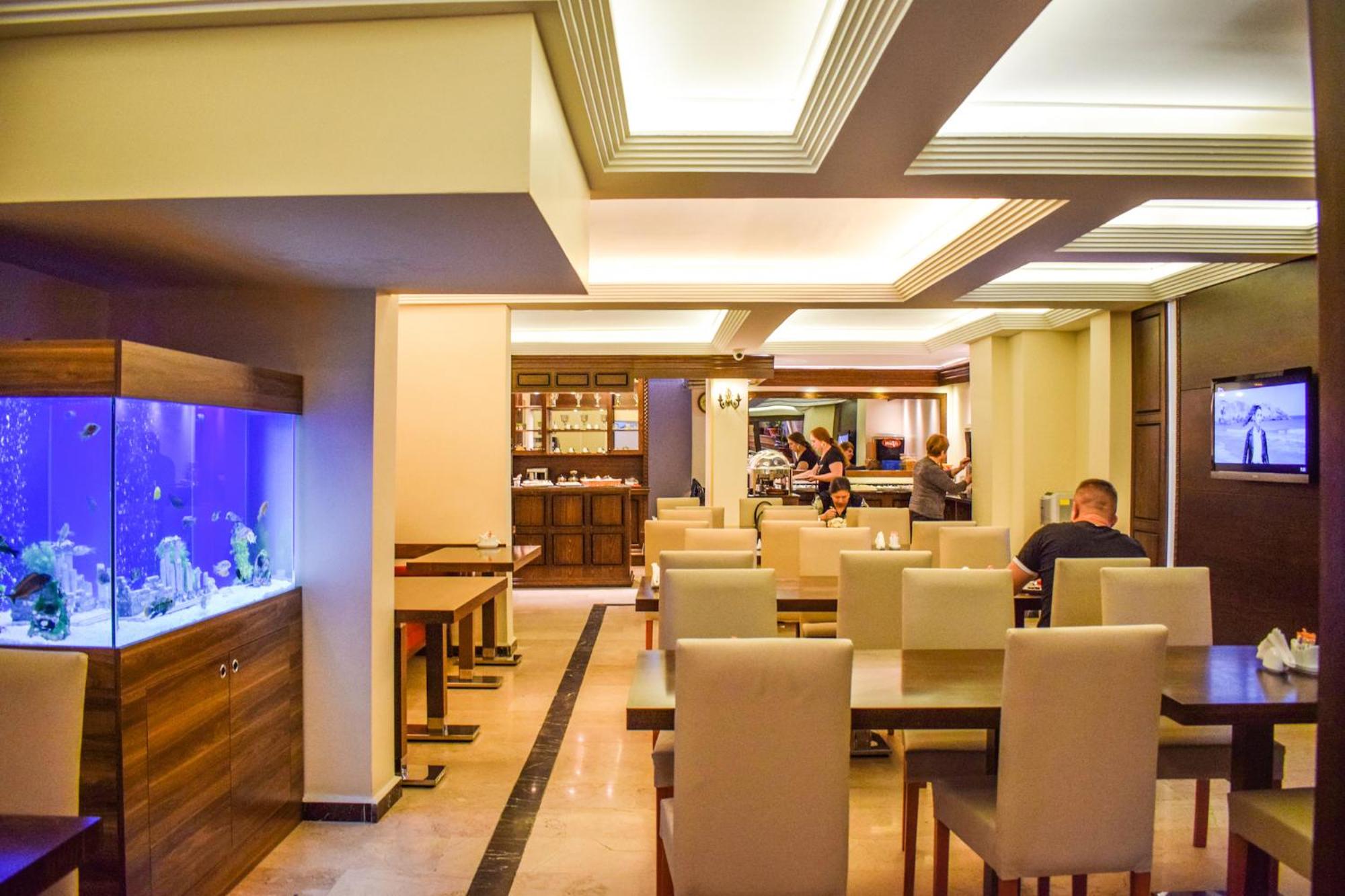 Mekke Hotel Istanbul - Image 11