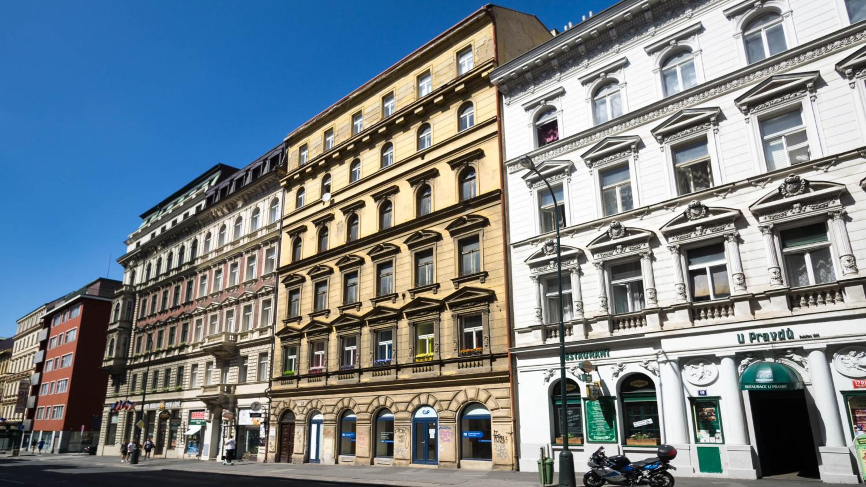 Apartment COLOURS - your 7 colour experience in centre of Prague