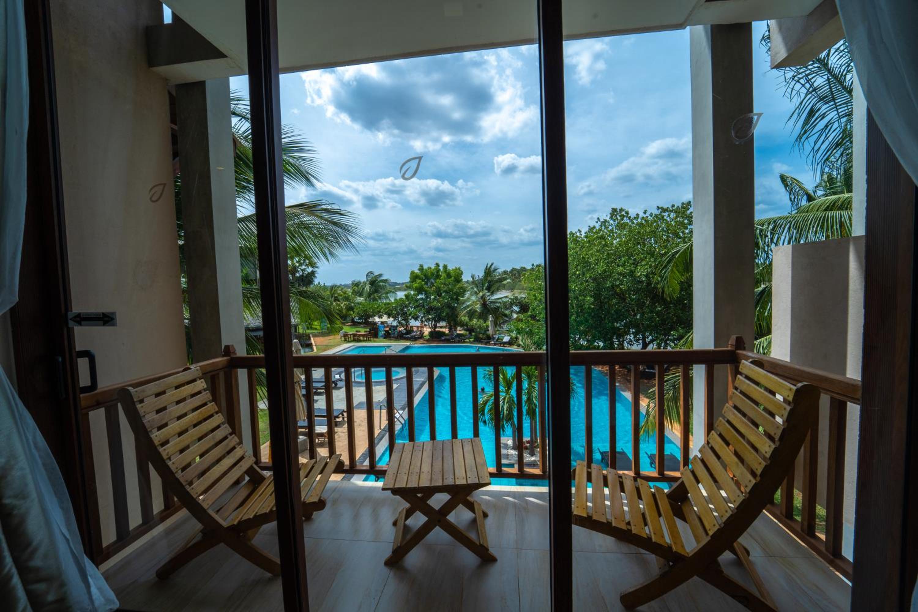 Amaranthe Bay Resort & Spa