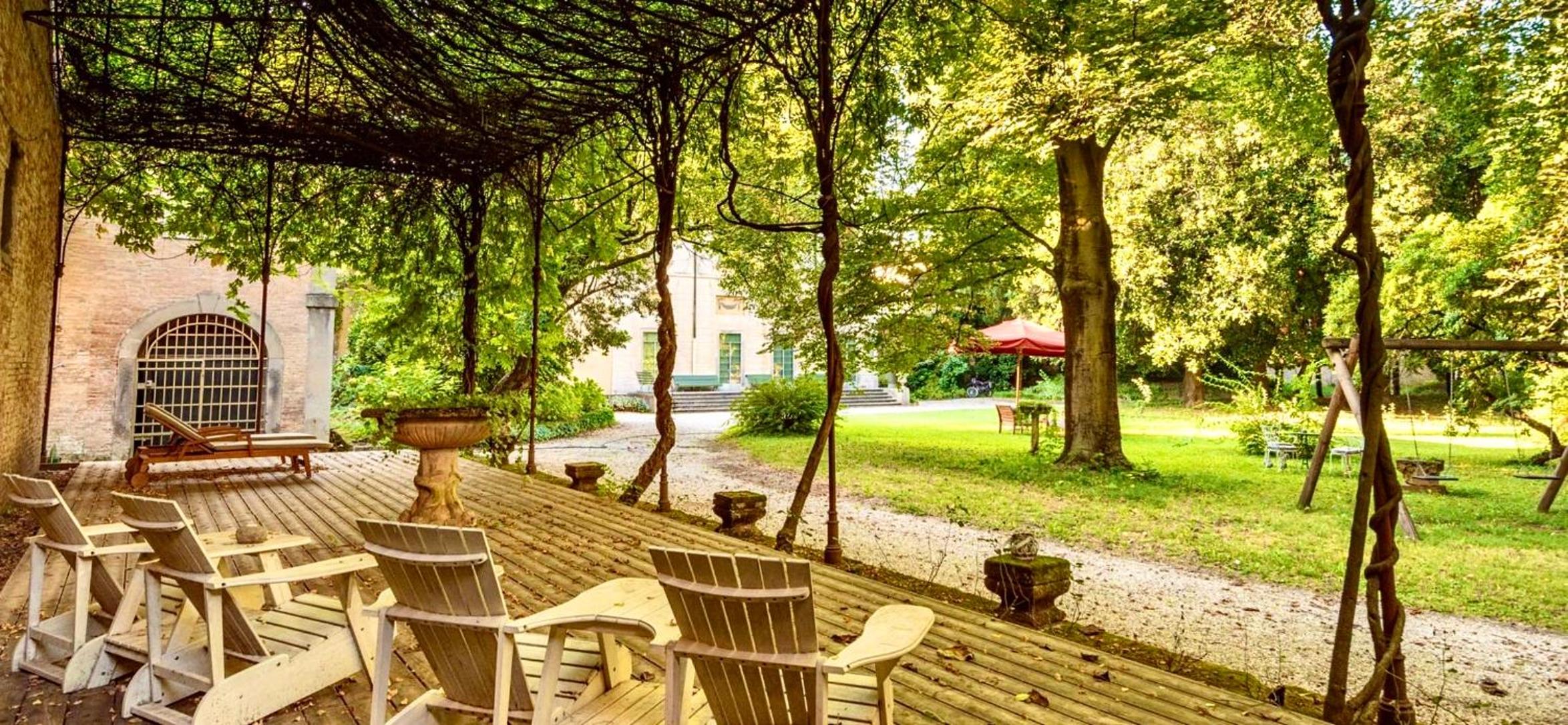 Palazzo Mantua Benavides Suites & Apartments