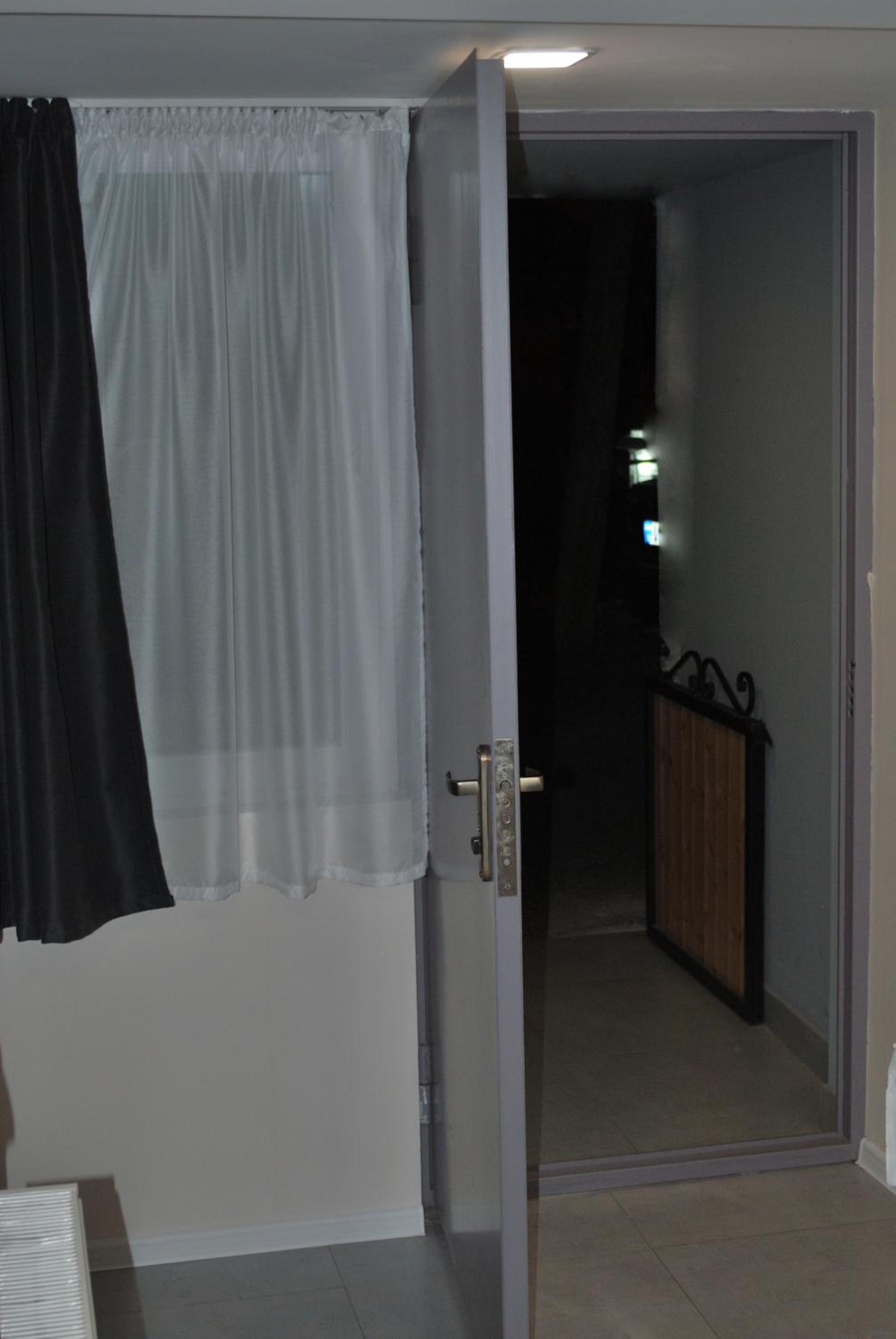 nikas apartment