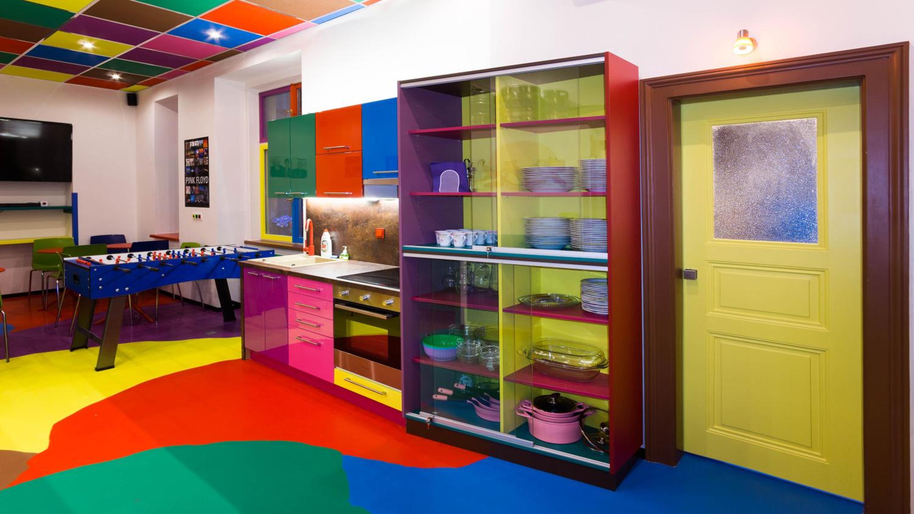 Apartment COLOURS - your 7 colour experience in centre of Prague