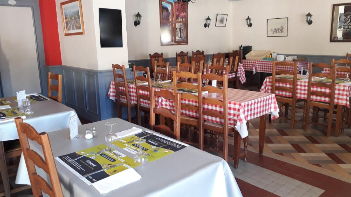 restaurant
