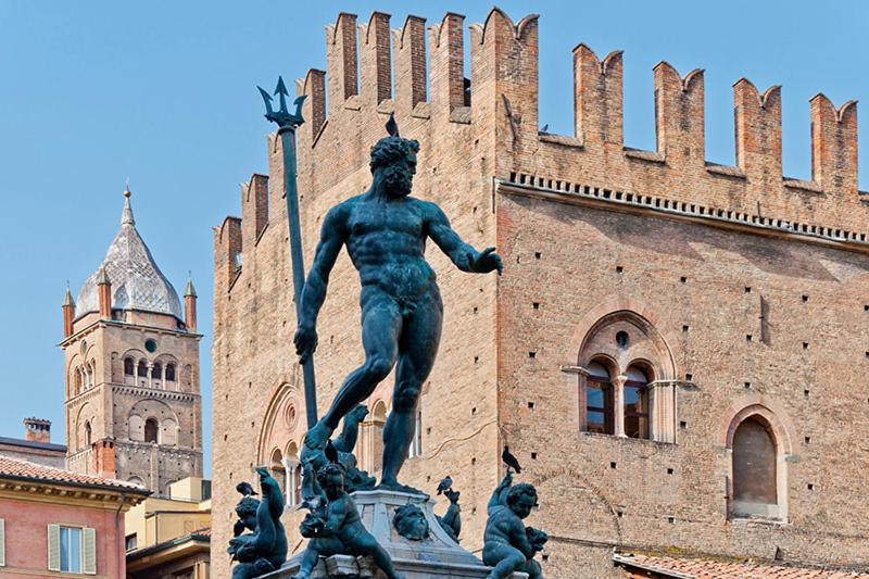 Bologna Center Town
