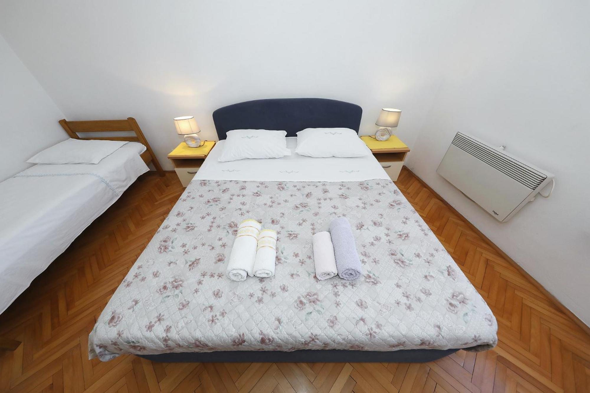 Apartments Vedrana view 3