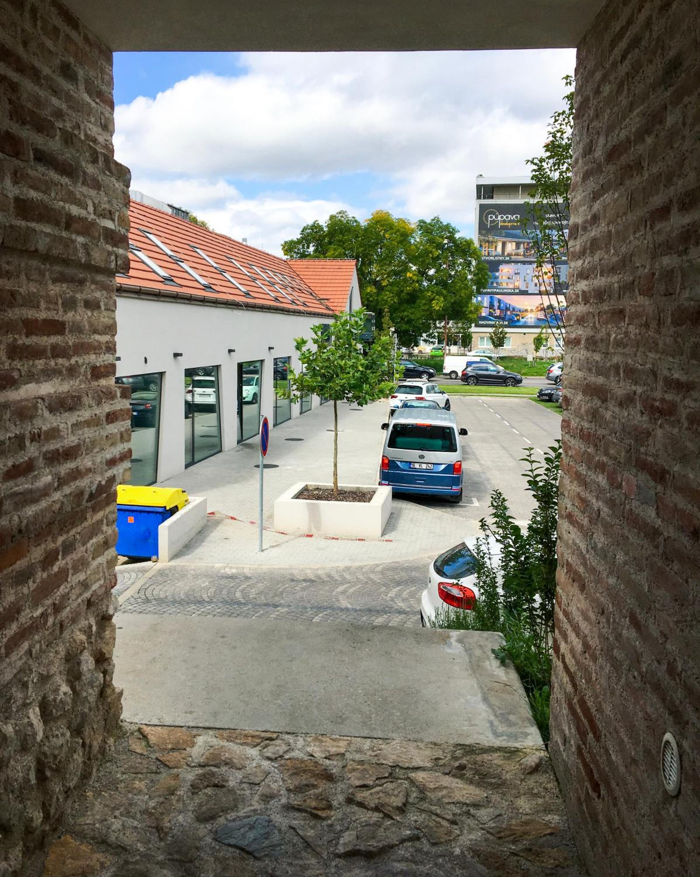 Photo 35