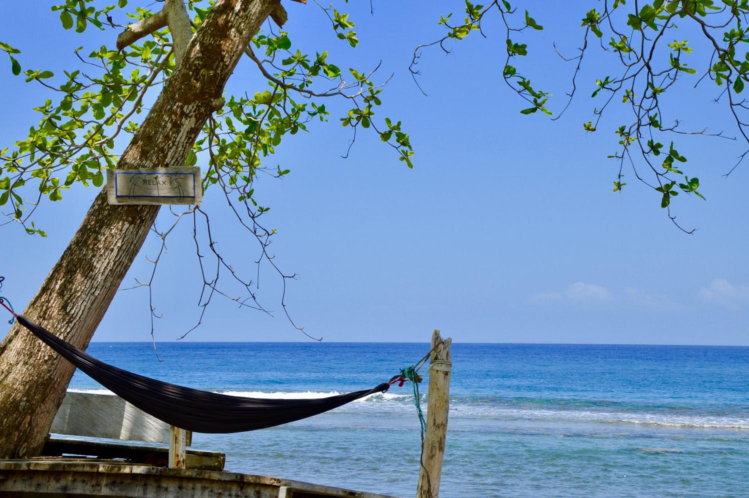 Pristine Paradise Dive Resort - Togean Islands, Una Una view 3