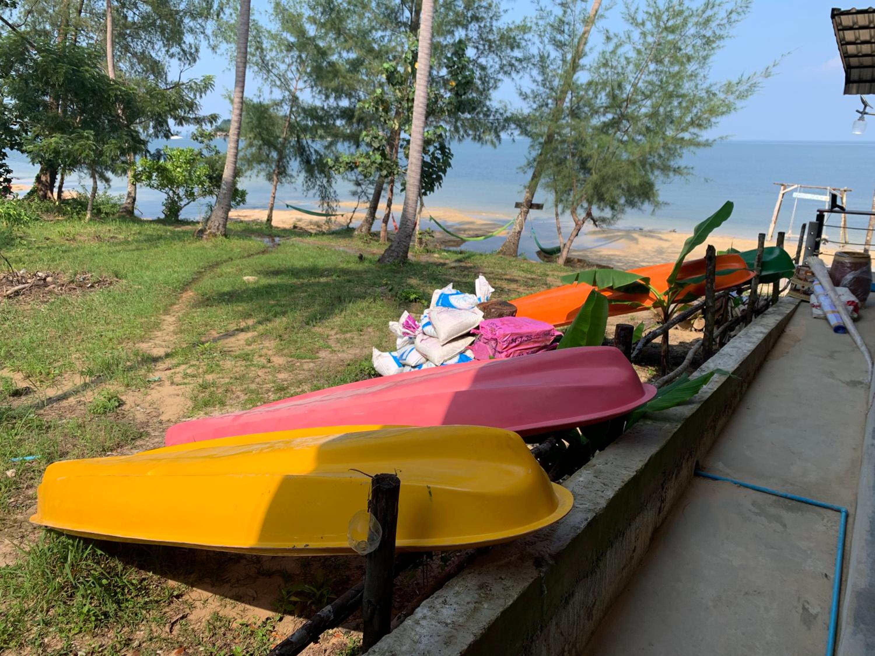 Naroth Beach Bungalow