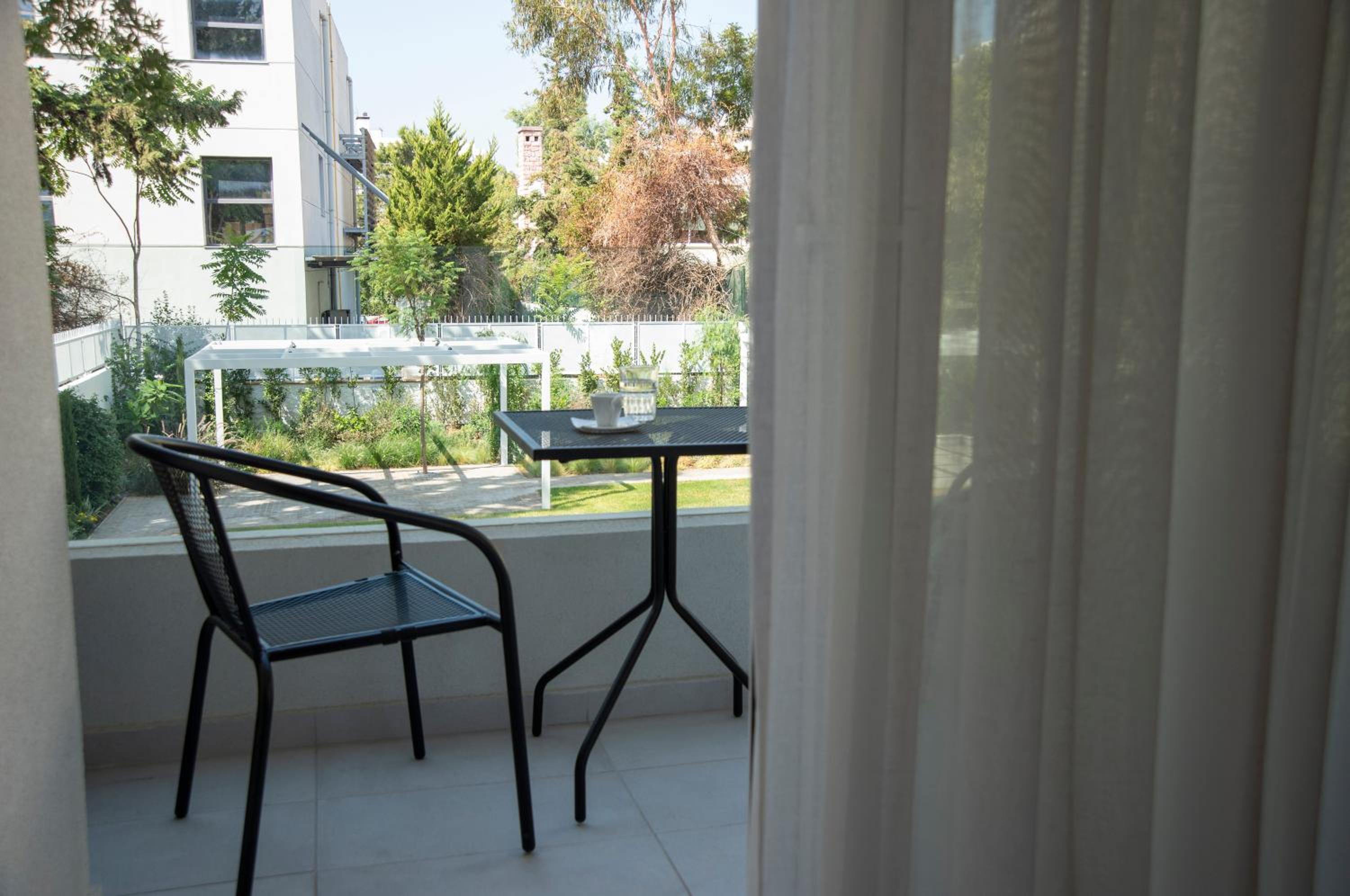 Glyfada South42
