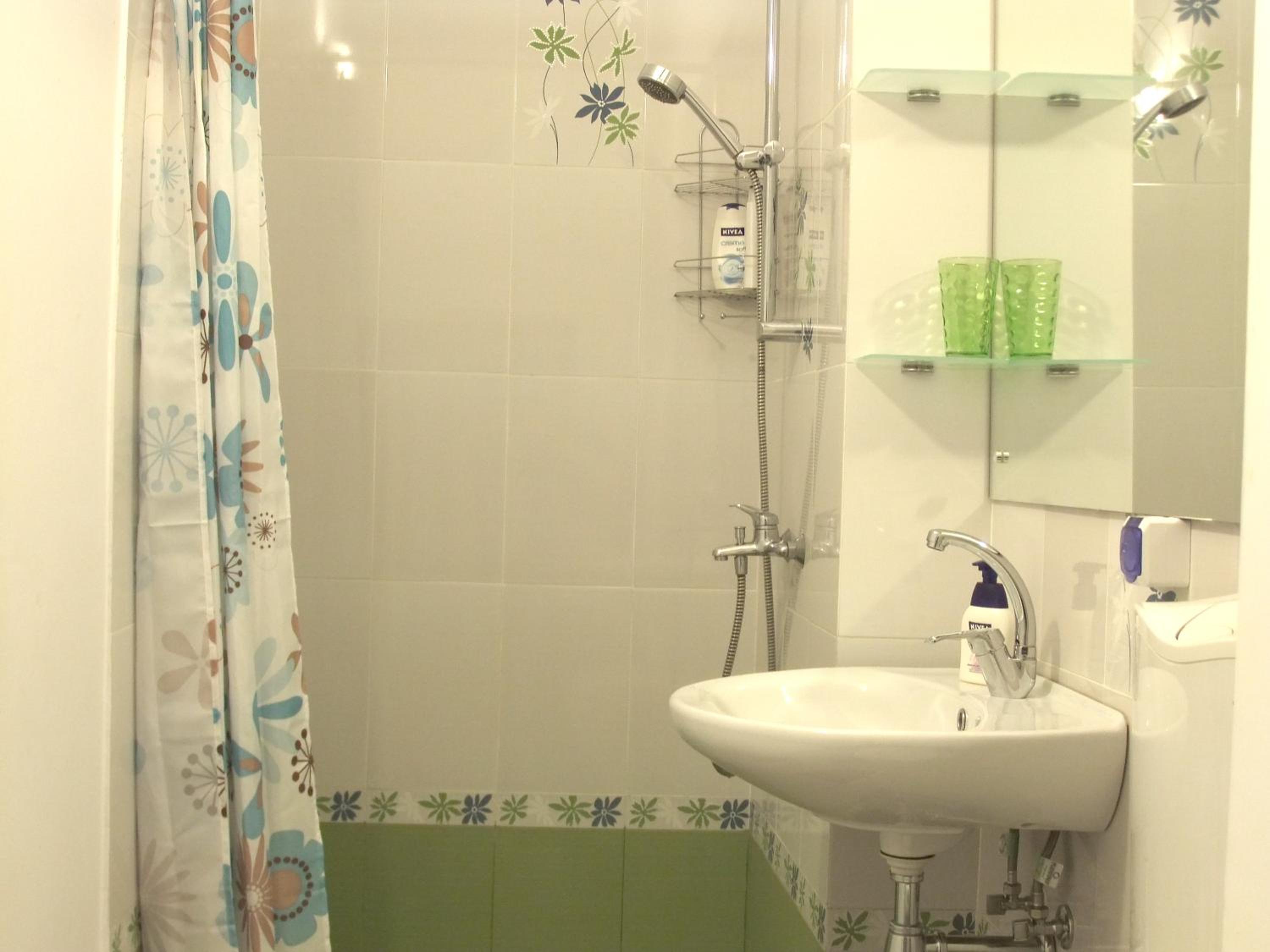 Green House Apartment