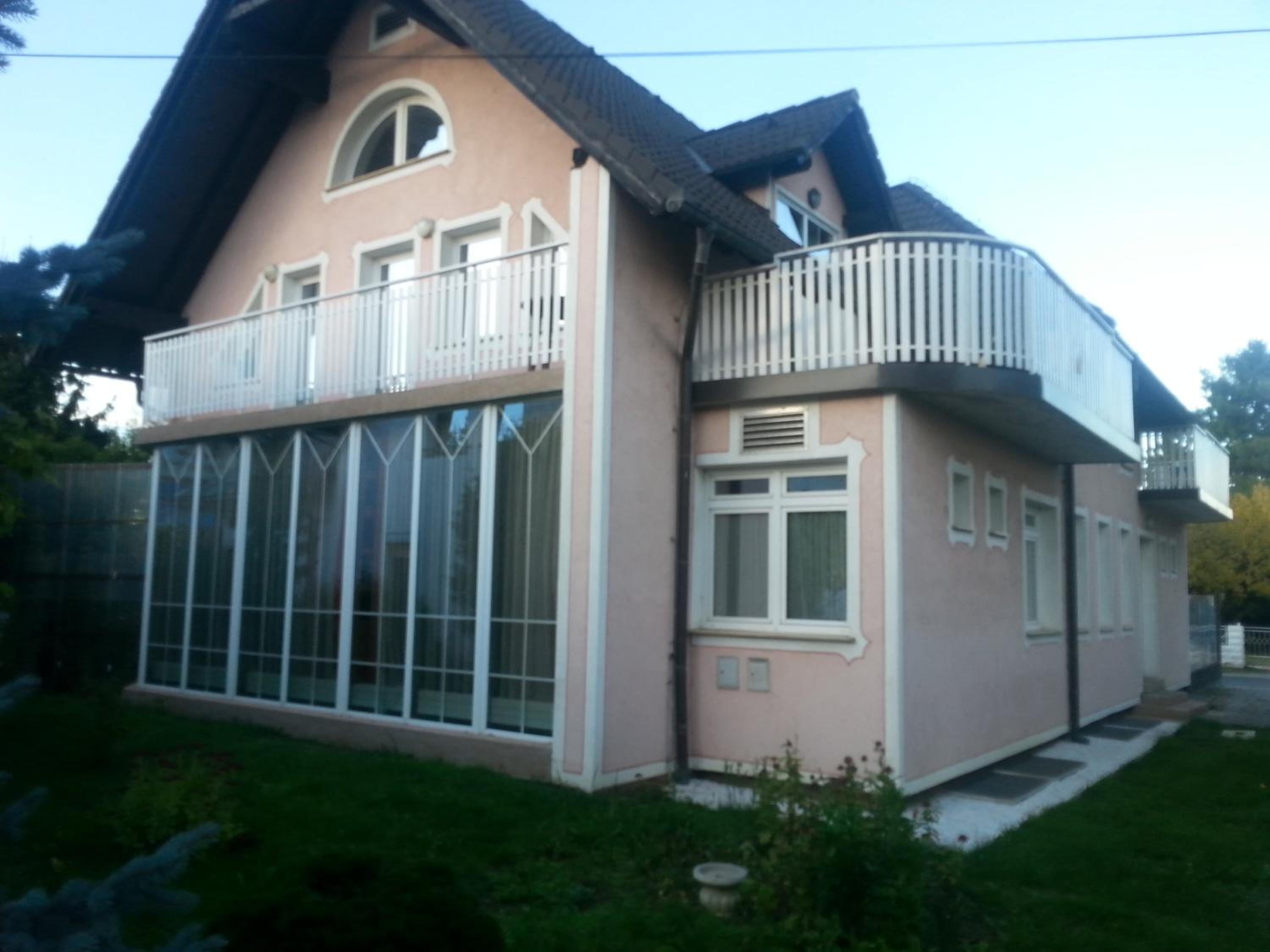 Photo 31