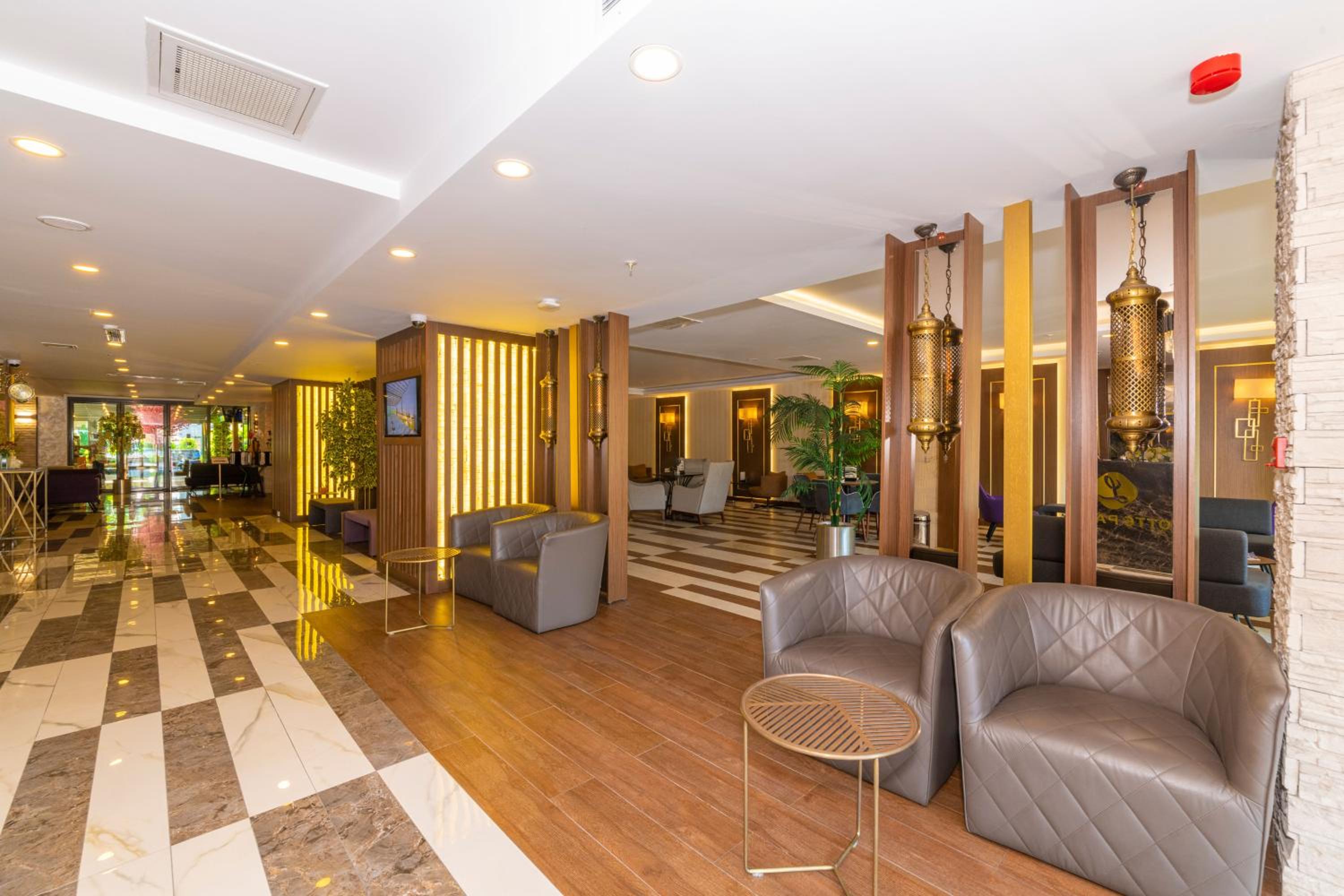 Land Park Otel - Image 31