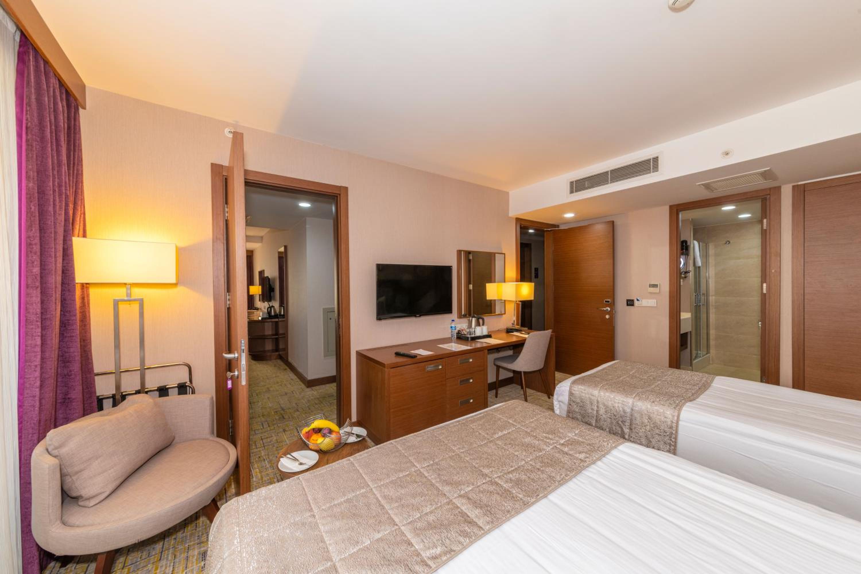 Land Park Otel - Image 7