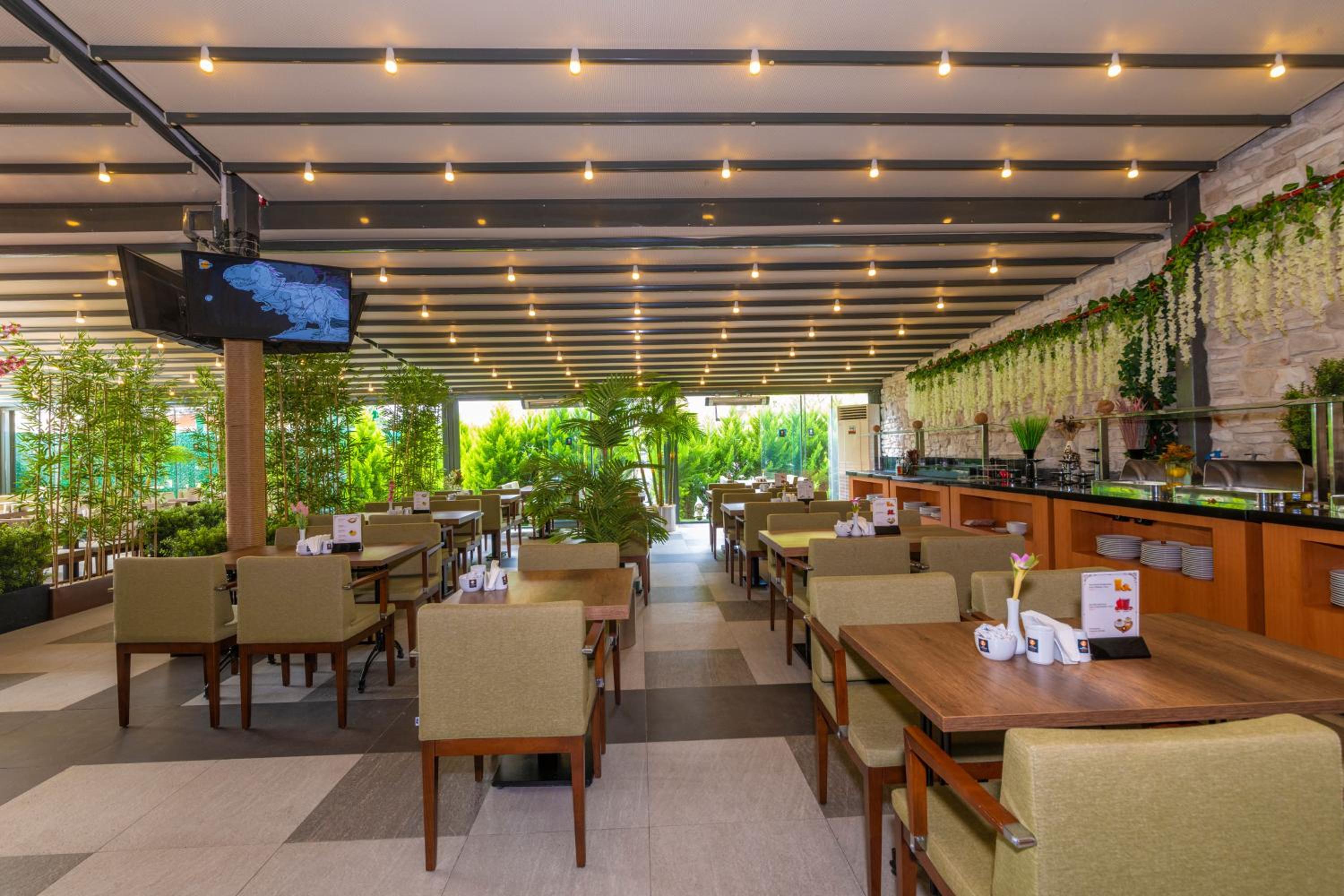 Land Park Otel - Image 35