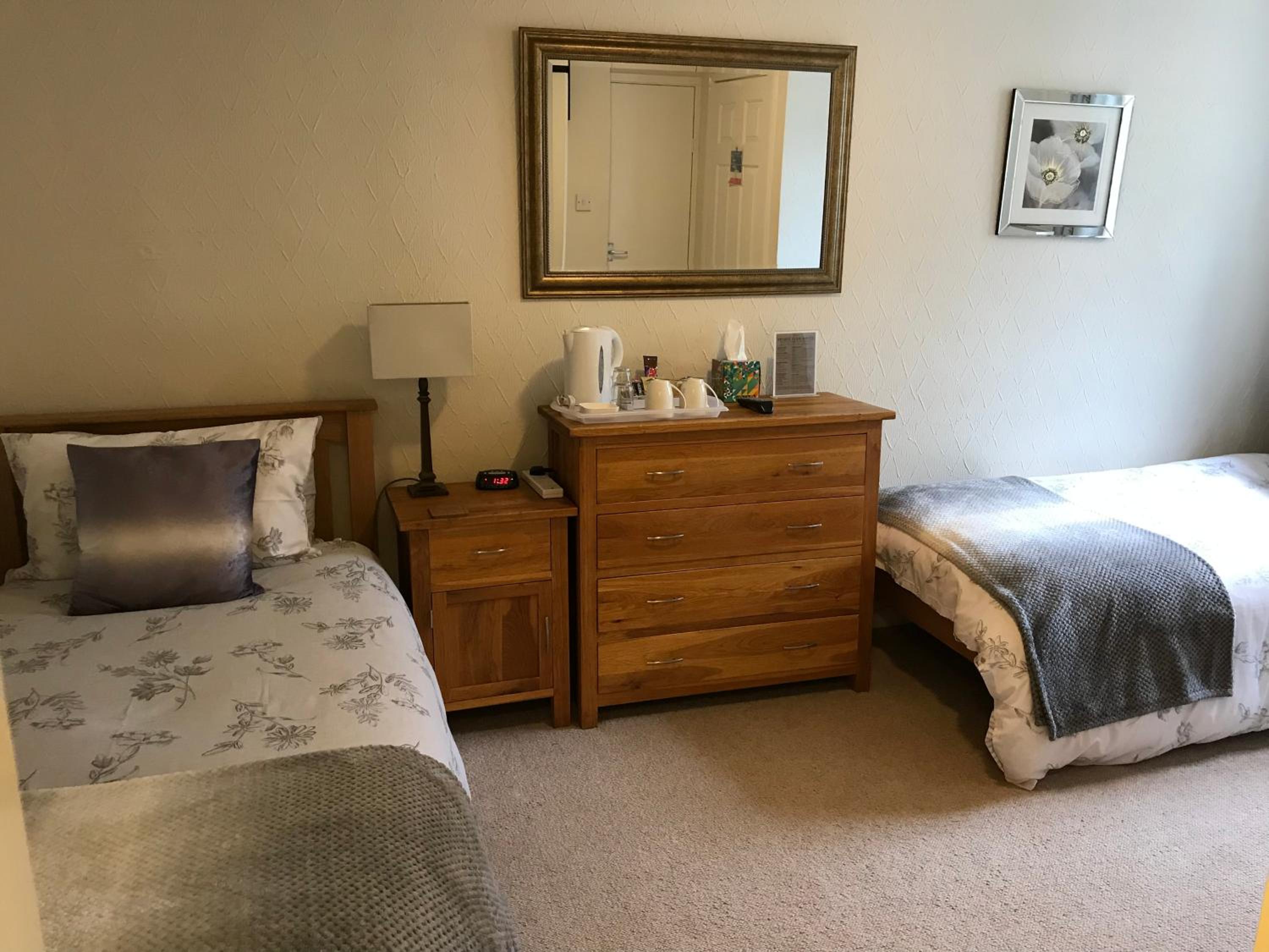 Bridge Farm Hotel