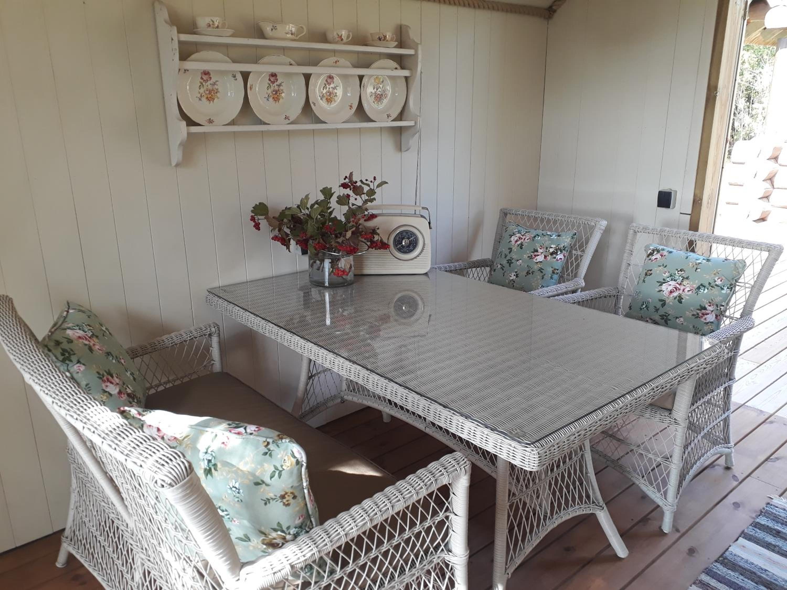 Pähkli Seaside Cottage with Cozy Outdoor Patio view 5