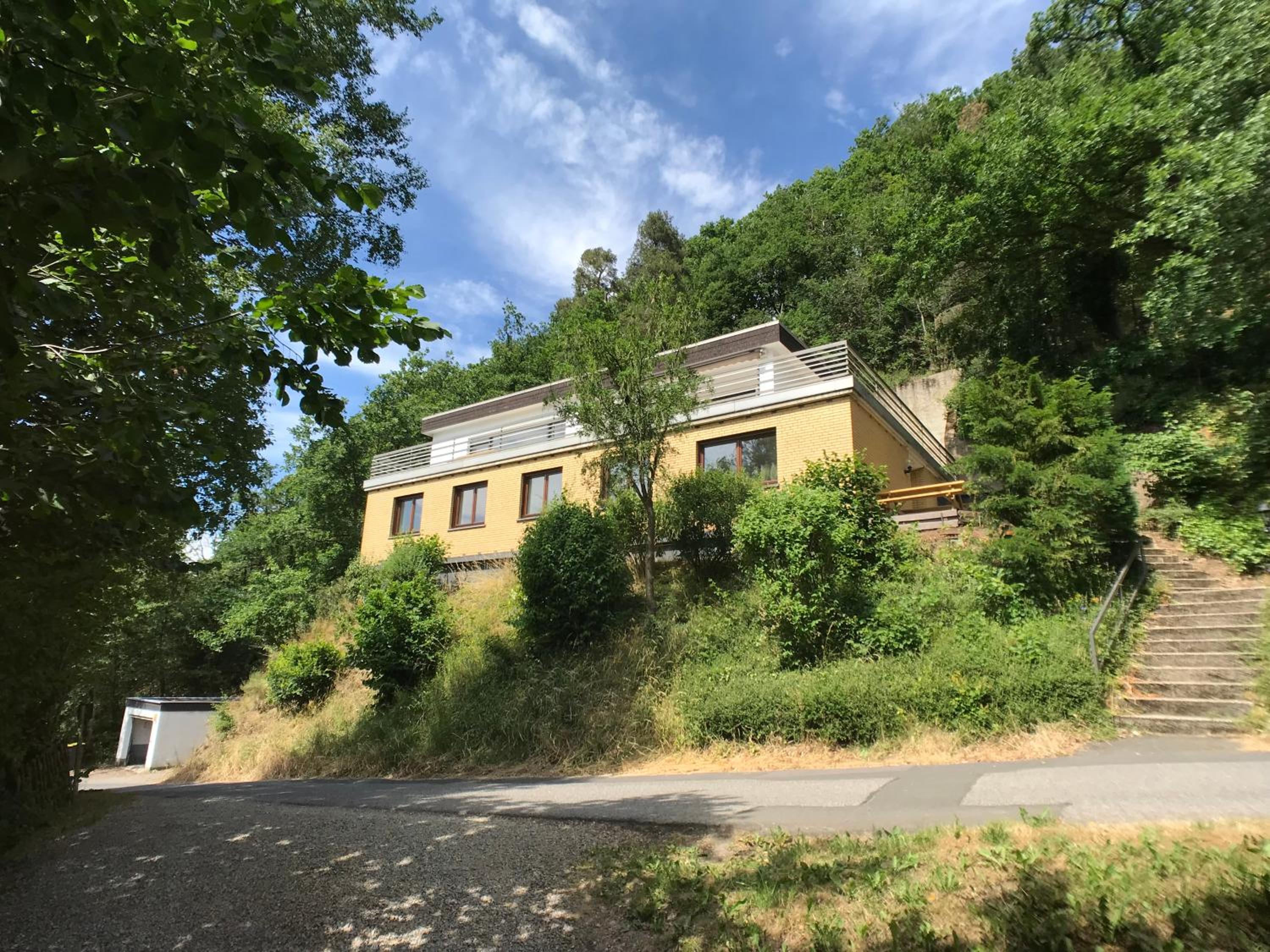 Villa Holgenbach - Penthouse und Ferienwohnung im Nationalpark Eifel