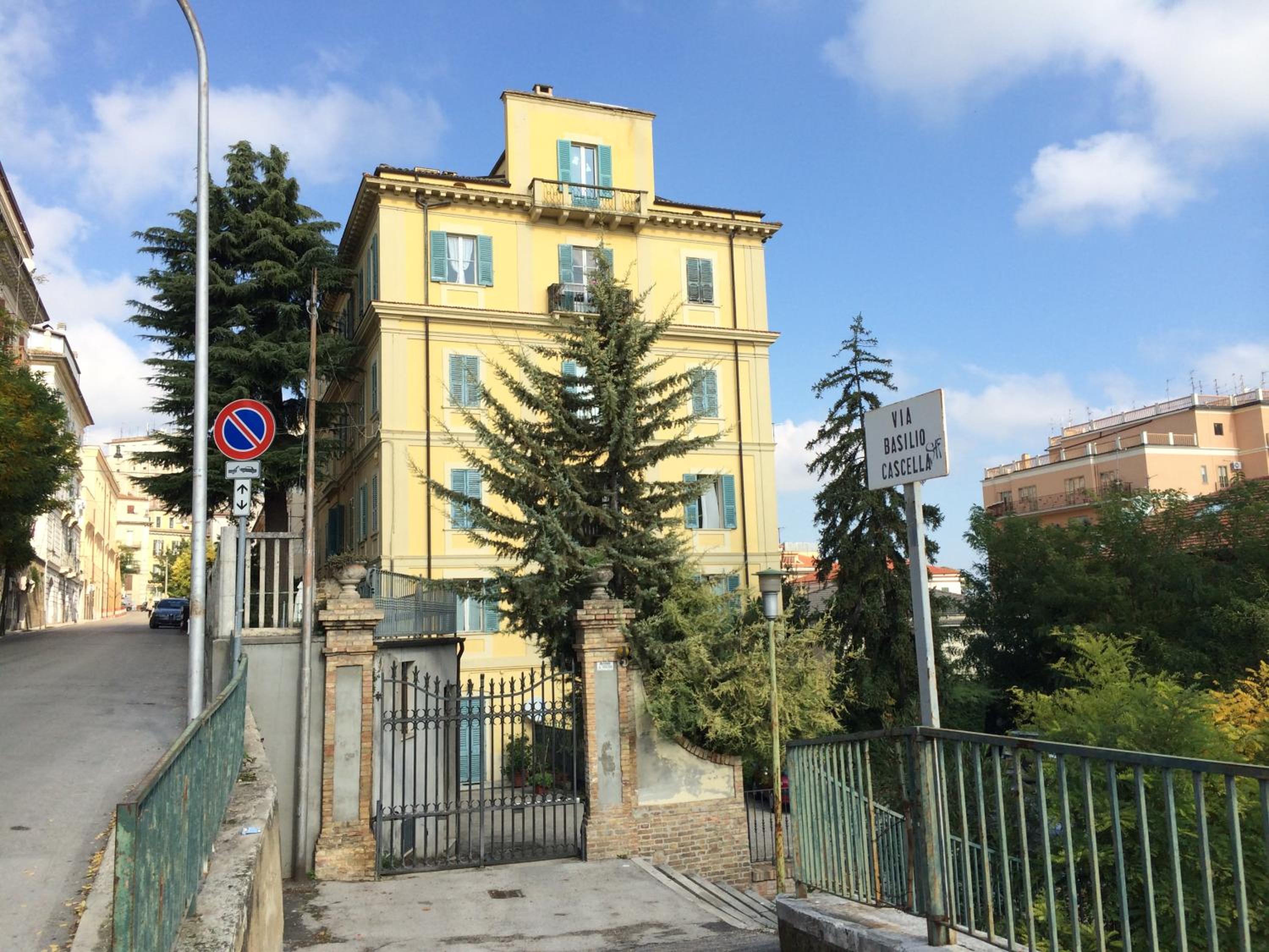 Photo 25