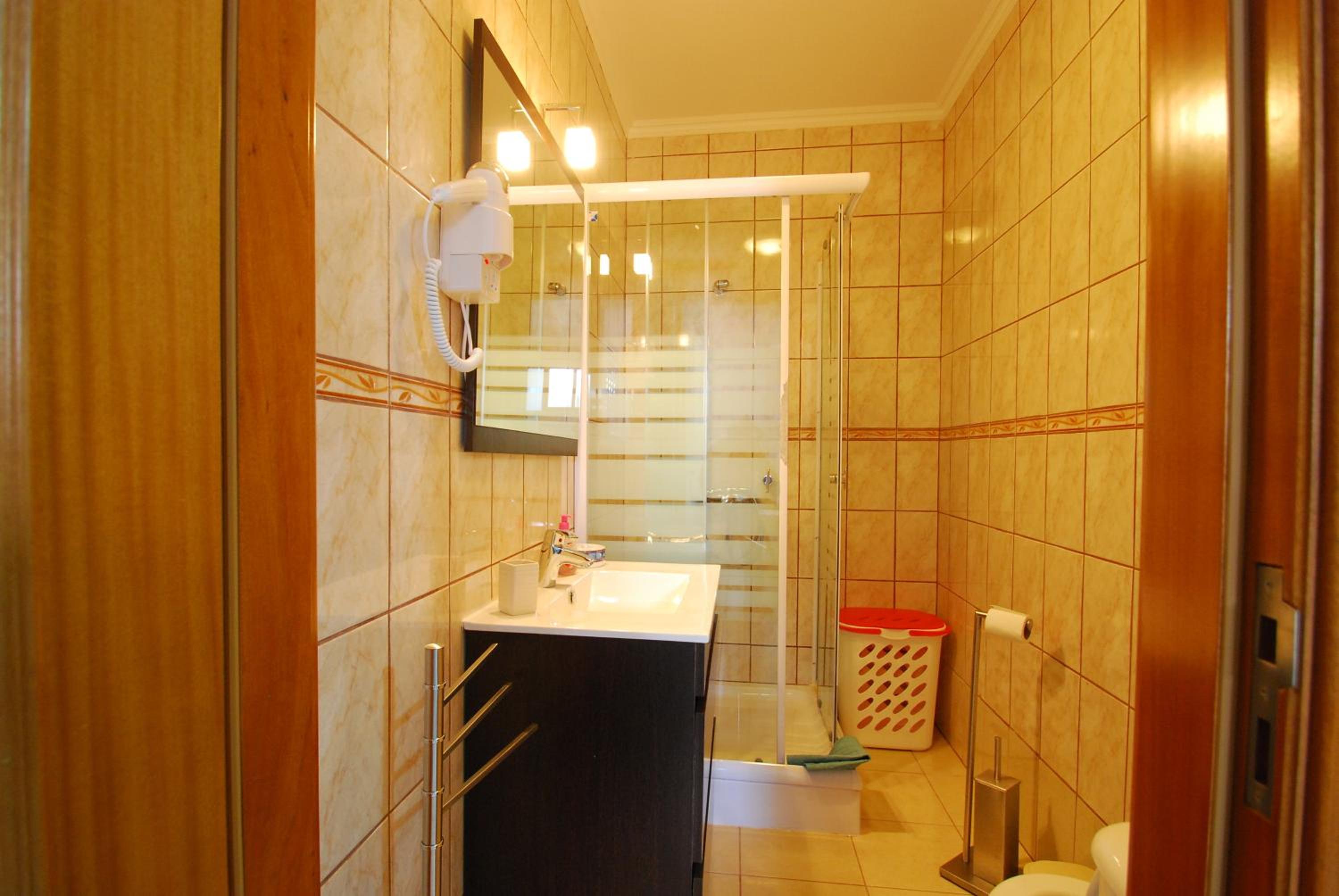 Photo 38