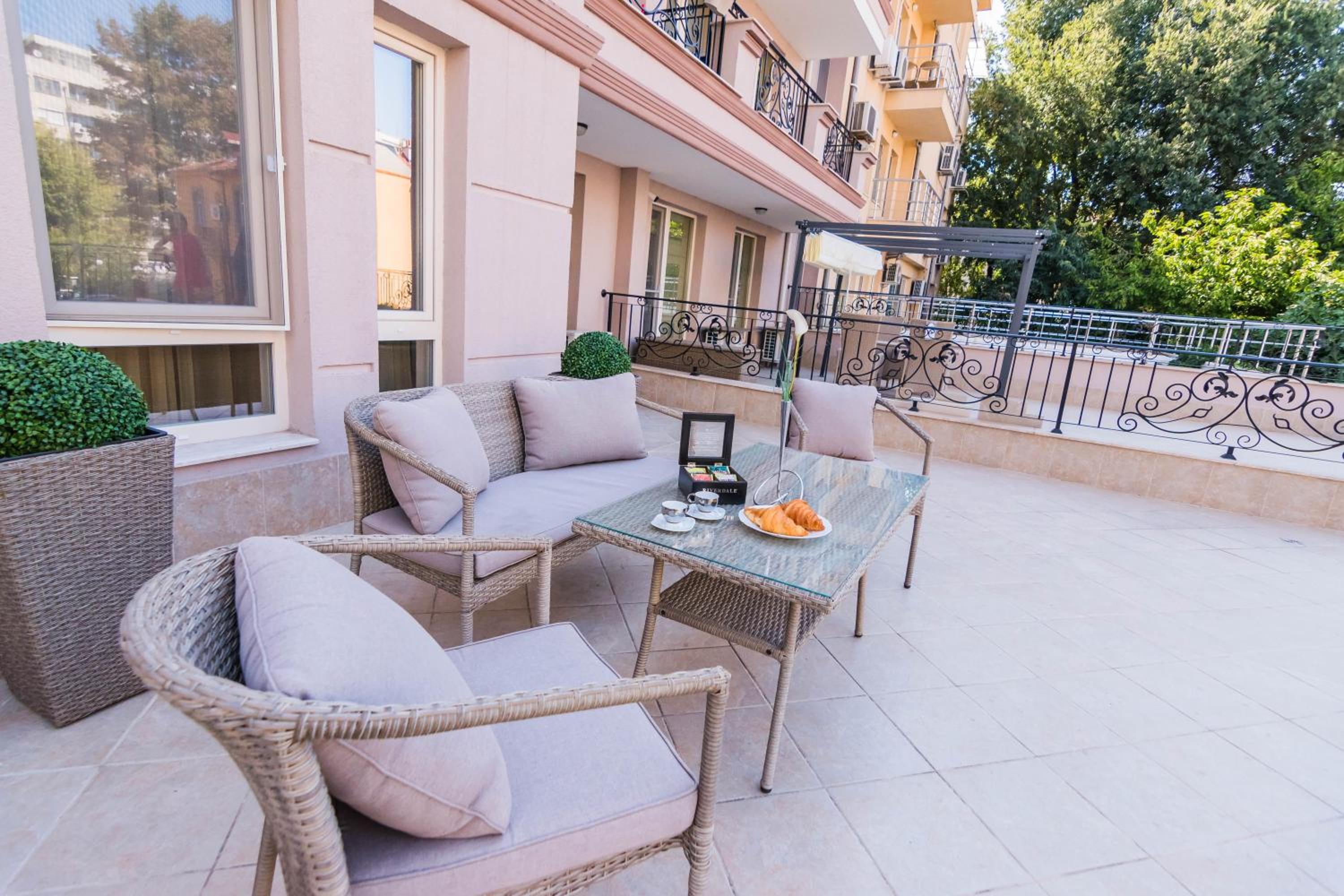 Kapana Luxury City Center Apartments with Garage view 3