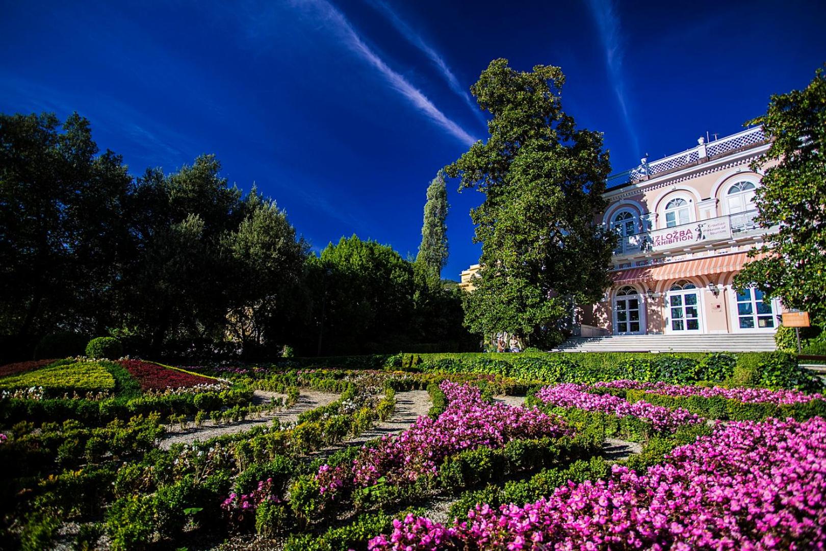 Hotel Studio Luna - Image 1