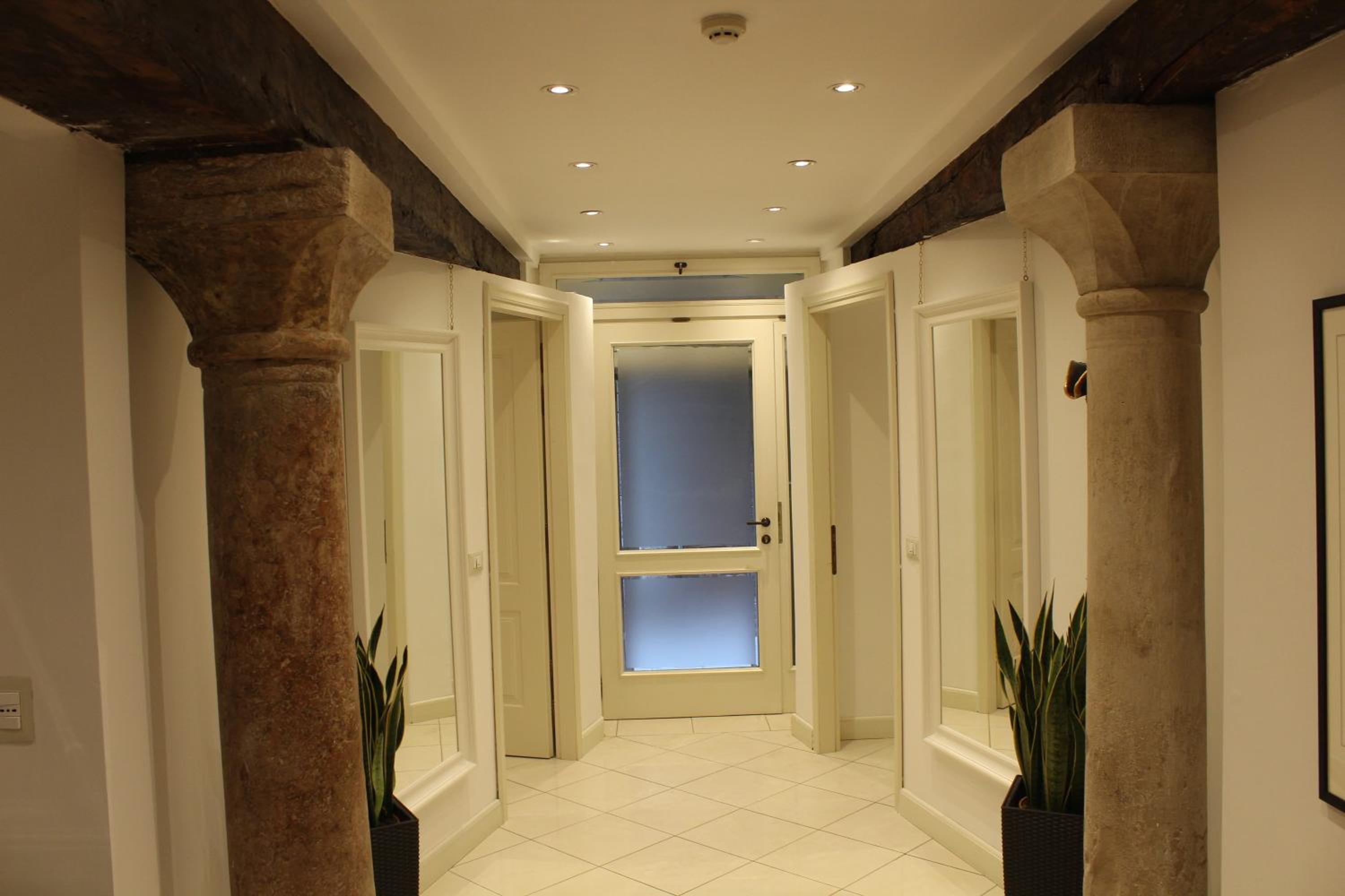 Rialto Mercato apartment suite