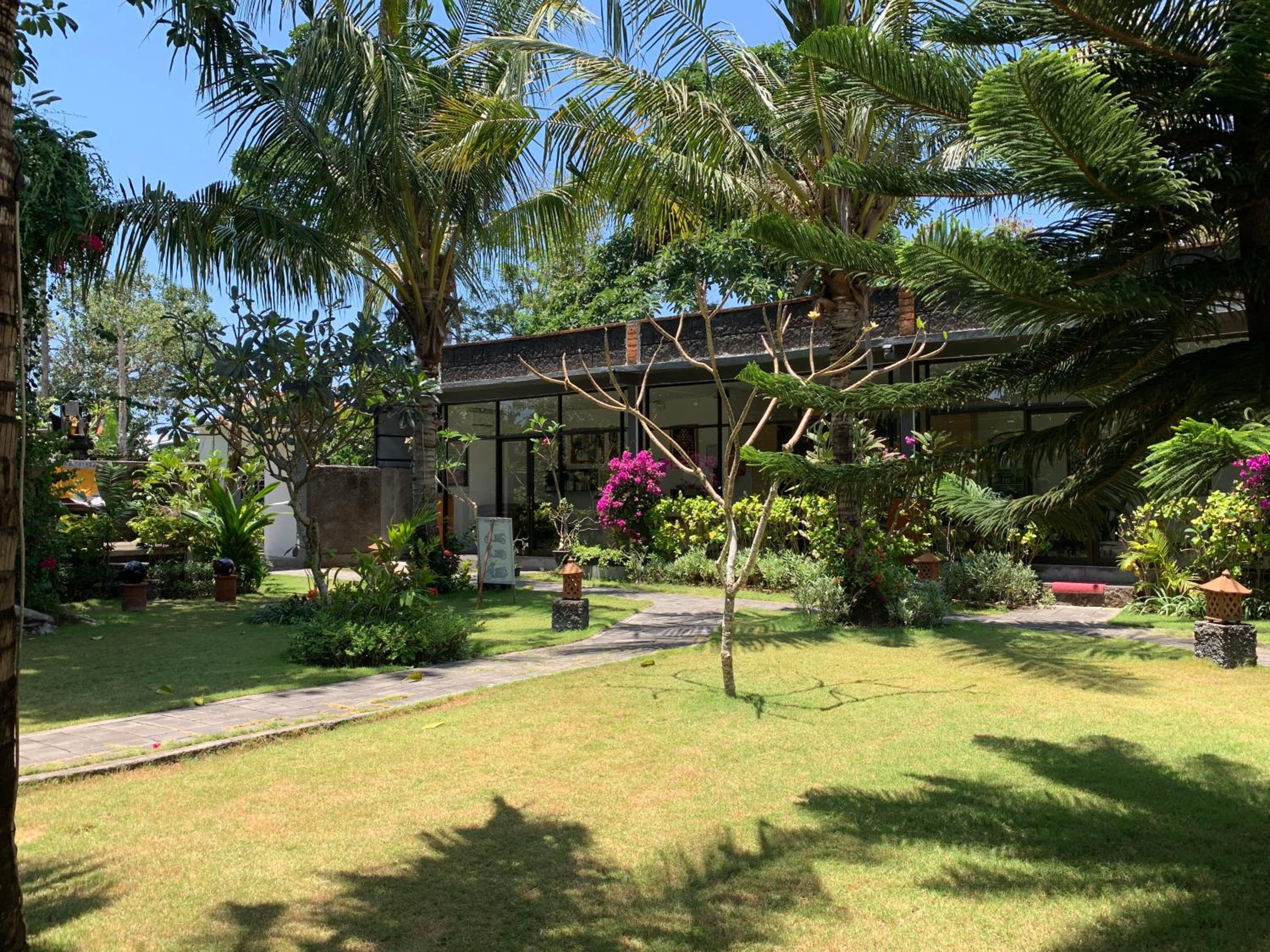 Hotel D'Mell Bali - Image 1