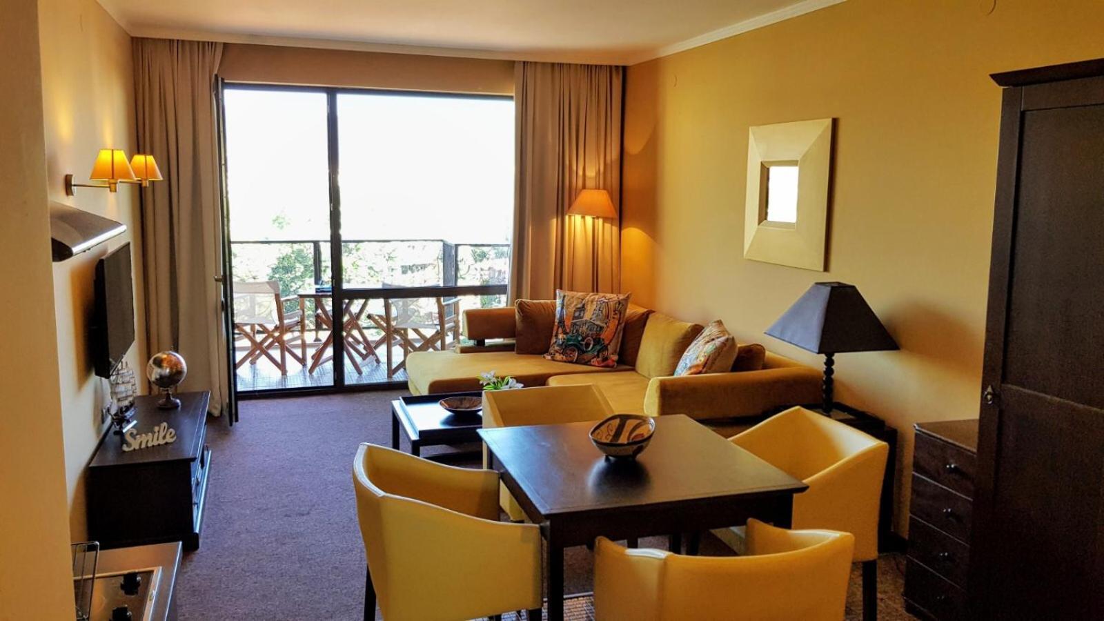 Royal Beach Premium view 3