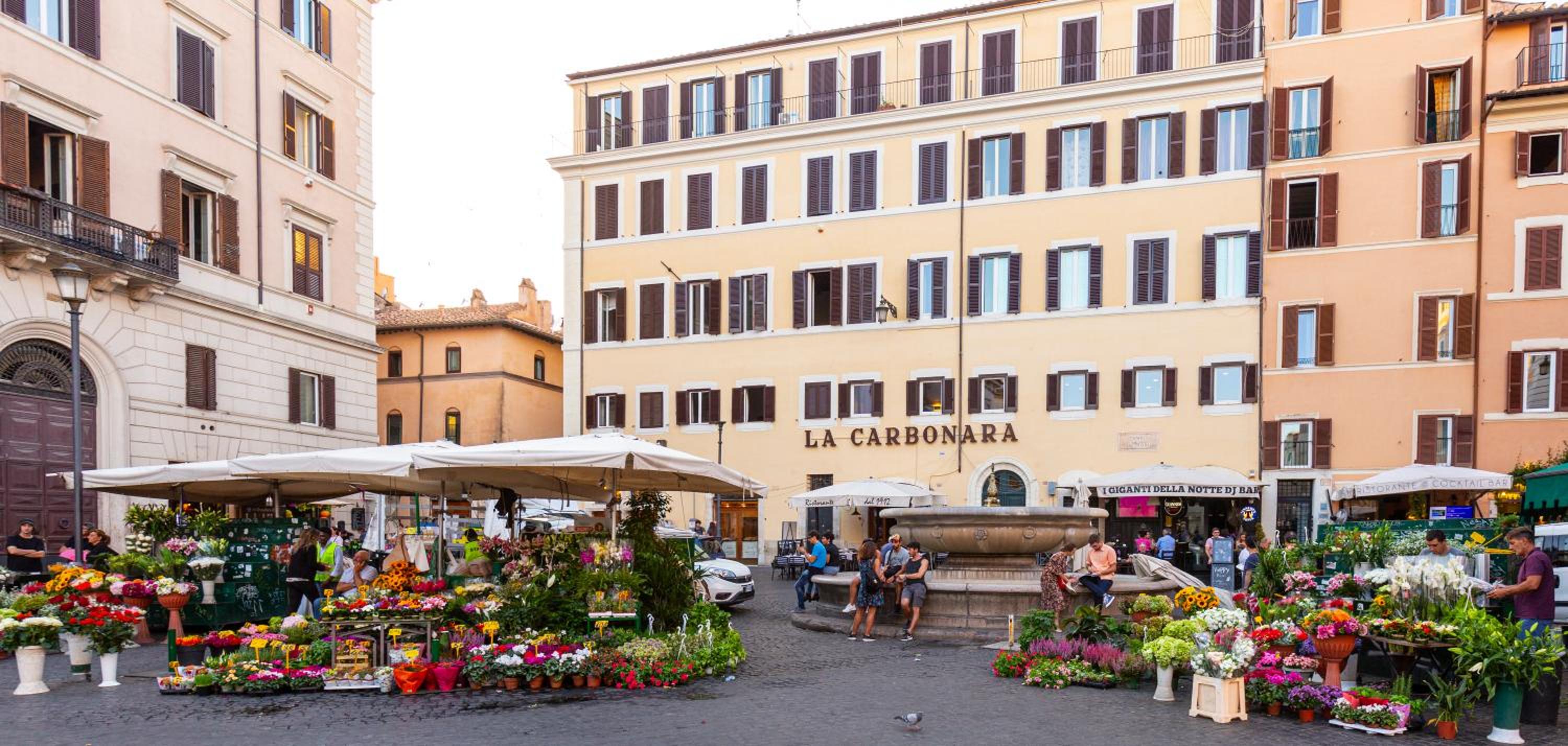 Pantheon Palazzo Nari