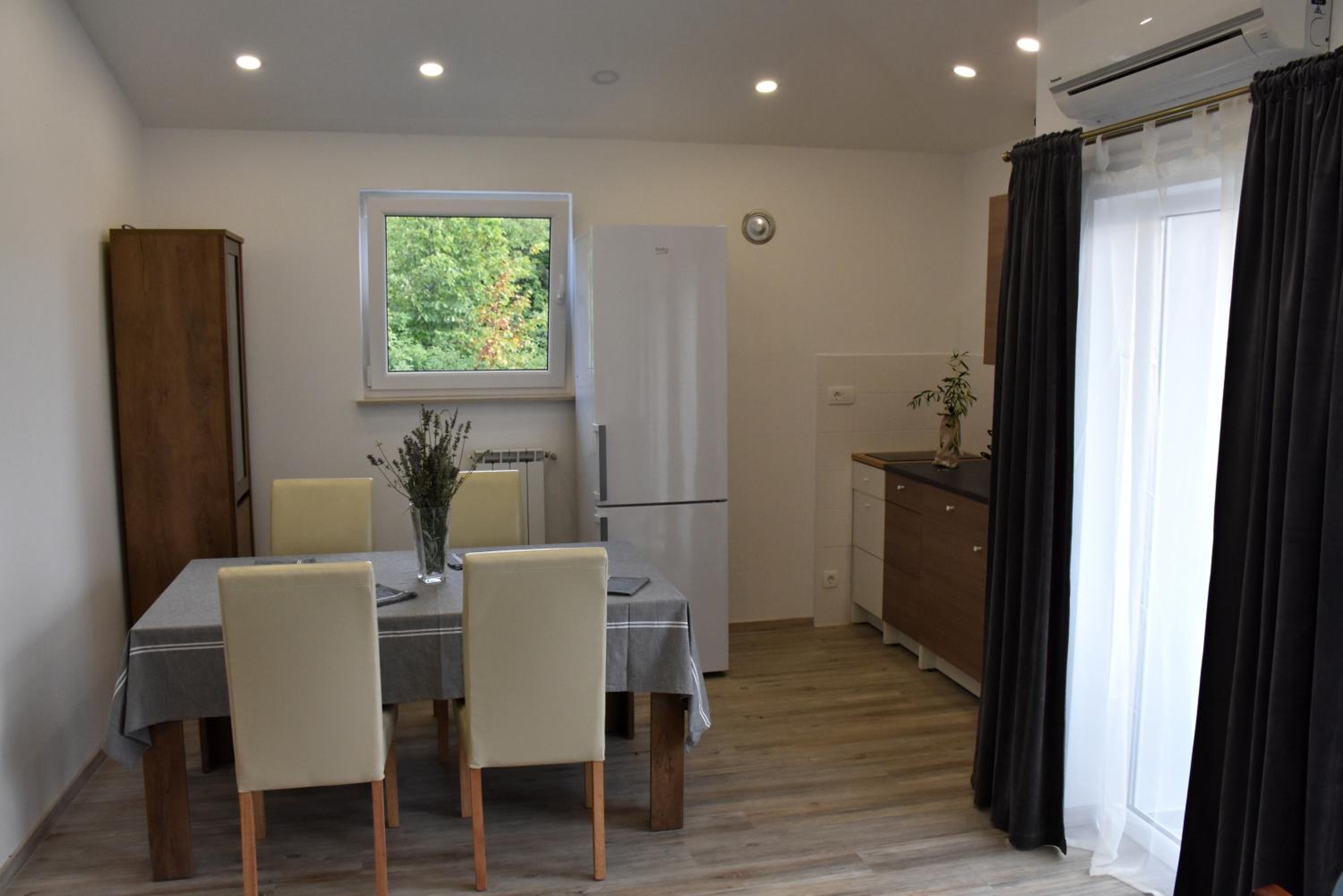 Apartma med oljkami - Portorož view 5