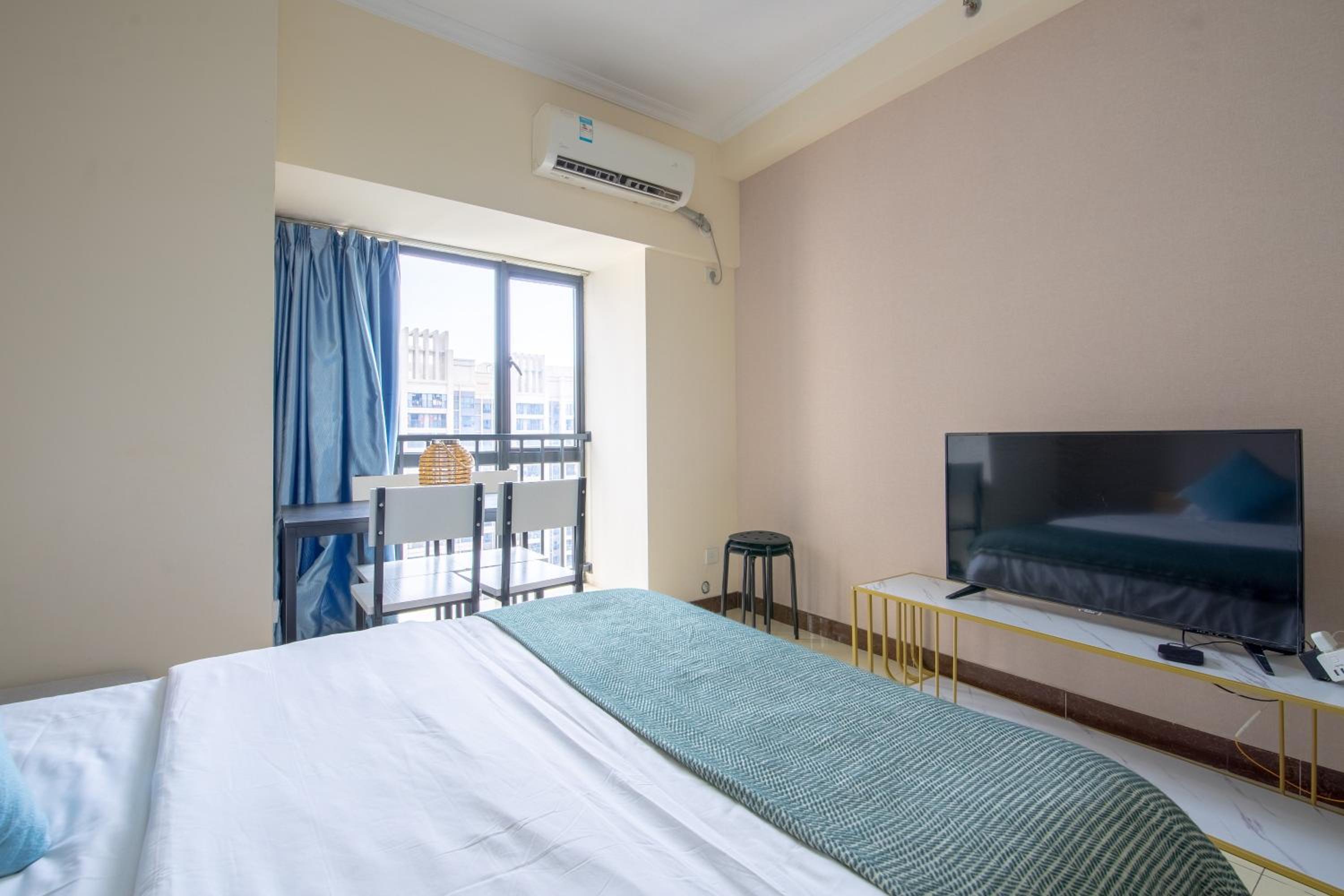 Ben Shu Jia Apartment Pazhou Branch