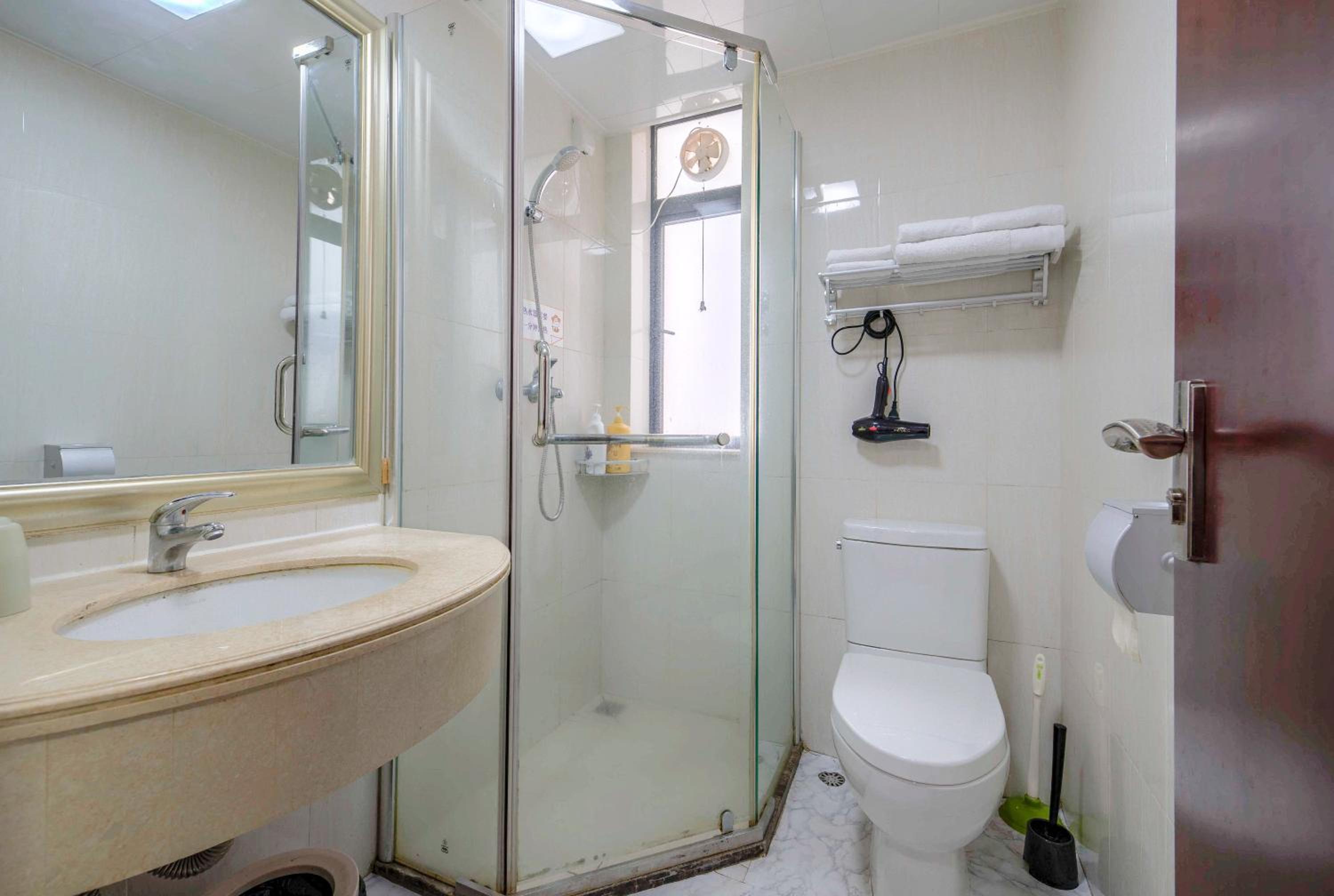 Ben Shu Jia Apartment Pazhou Branch