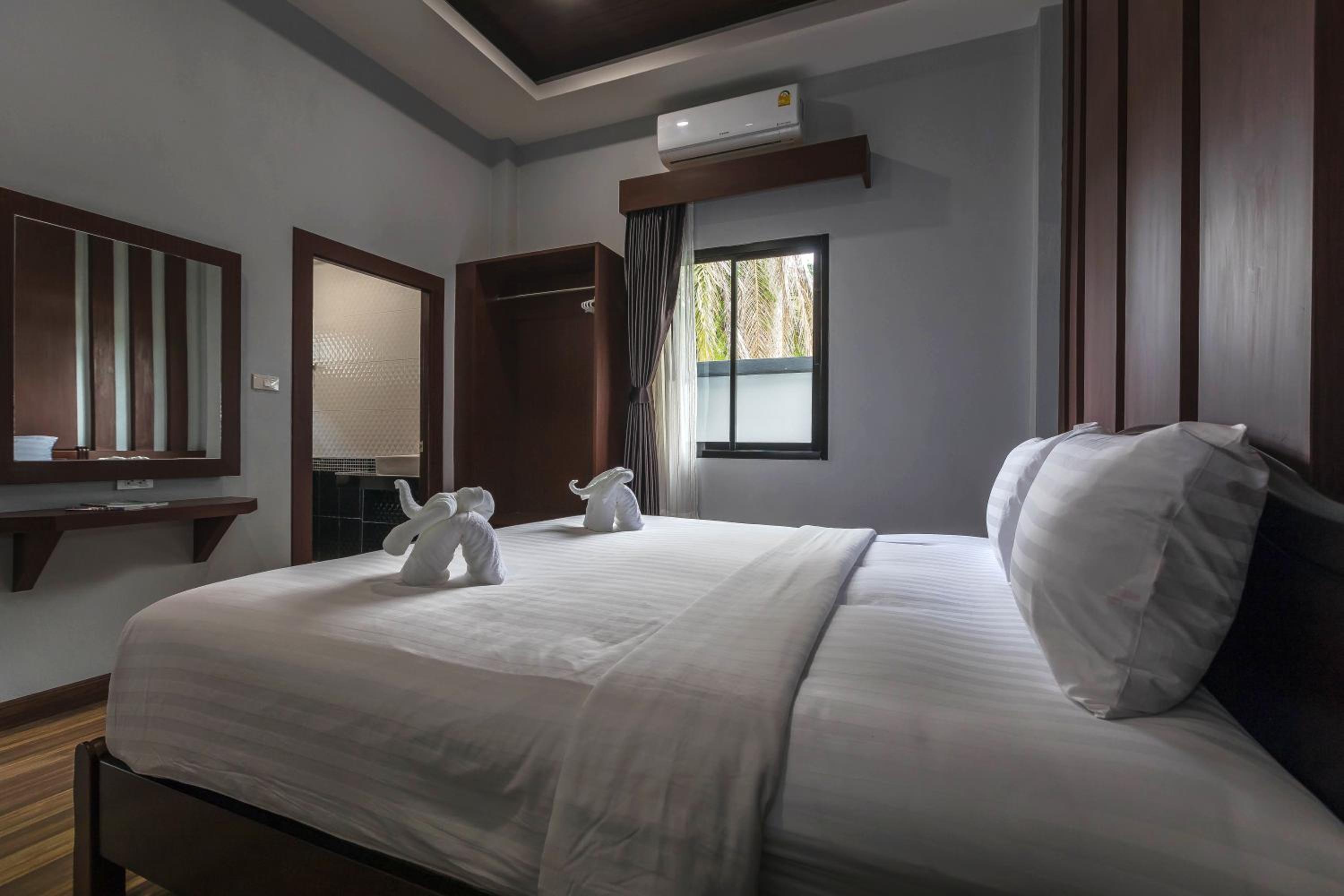 Aonang Oscar Pool Villas - Free Shuttle to Aonang Beach -shared pool - private pool