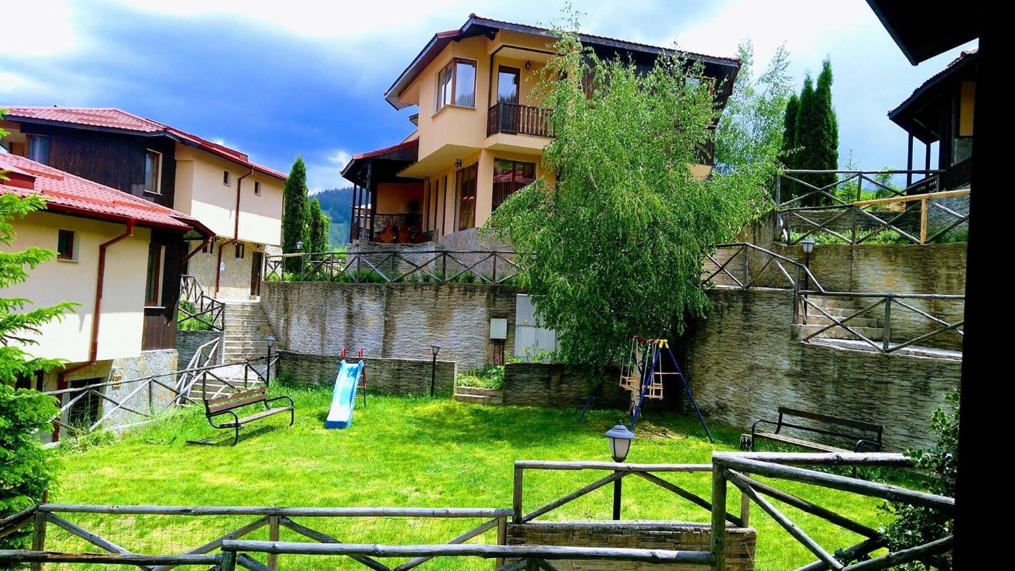 Rodopi Houses
