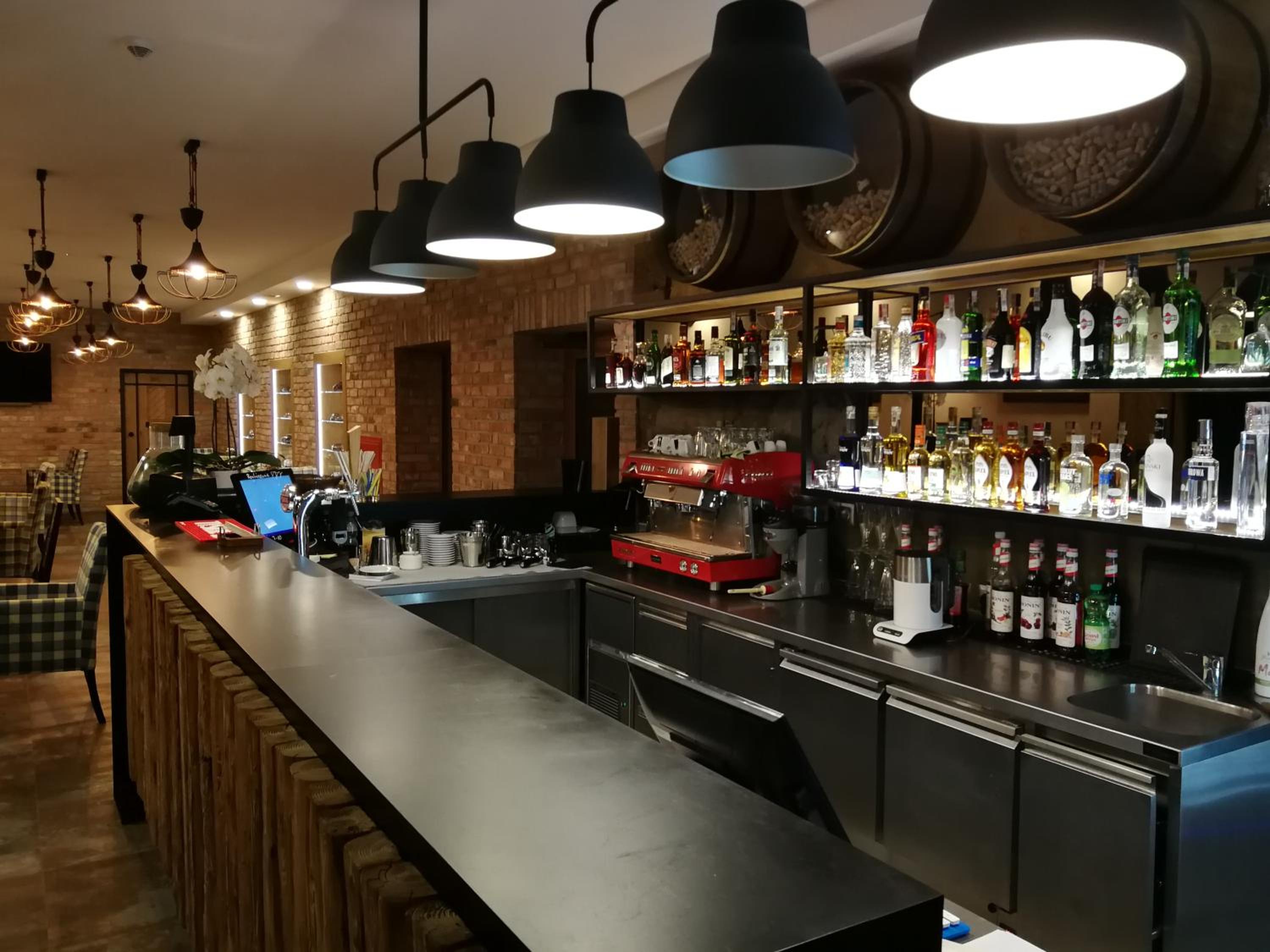 bar
