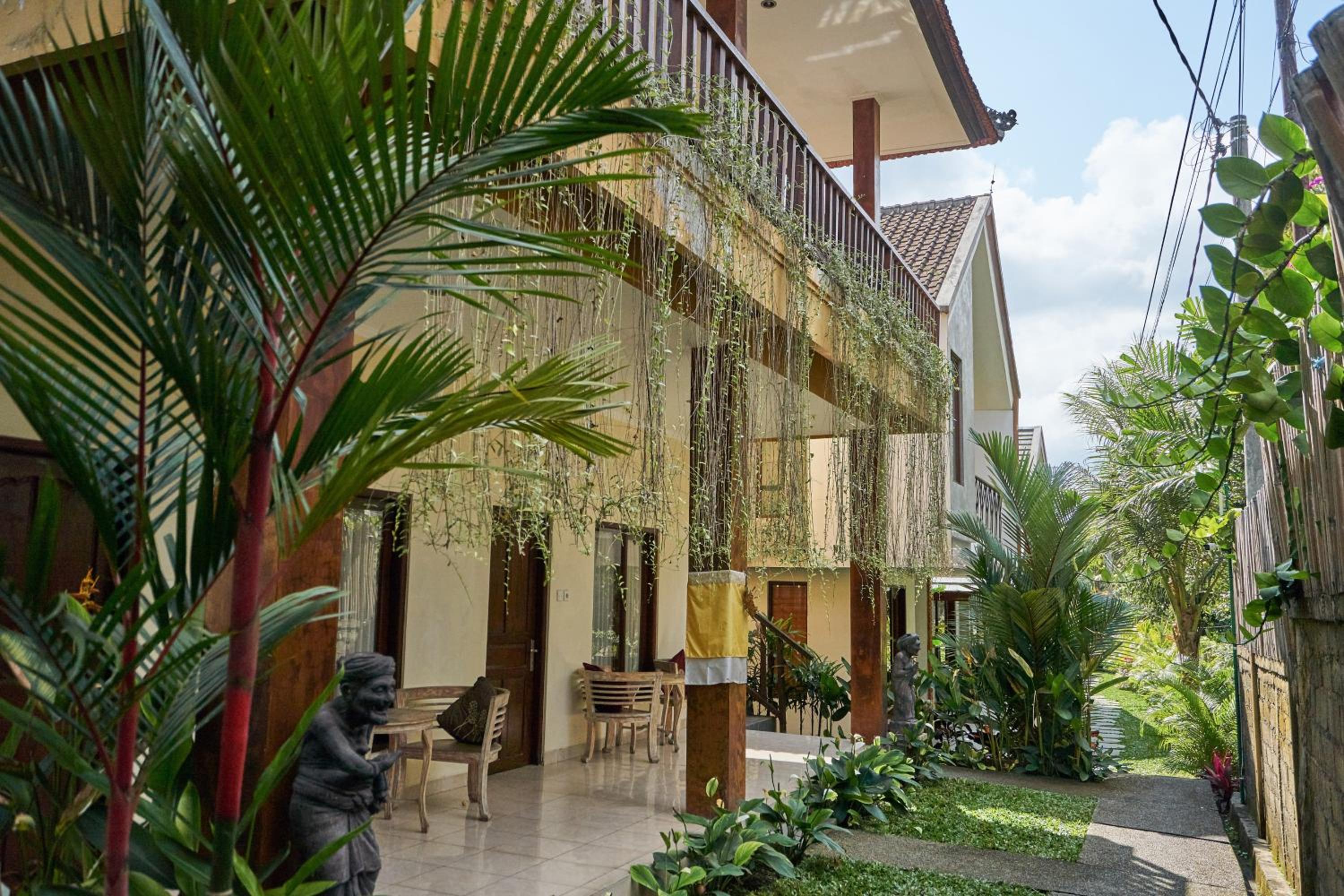 Yarama Cottages