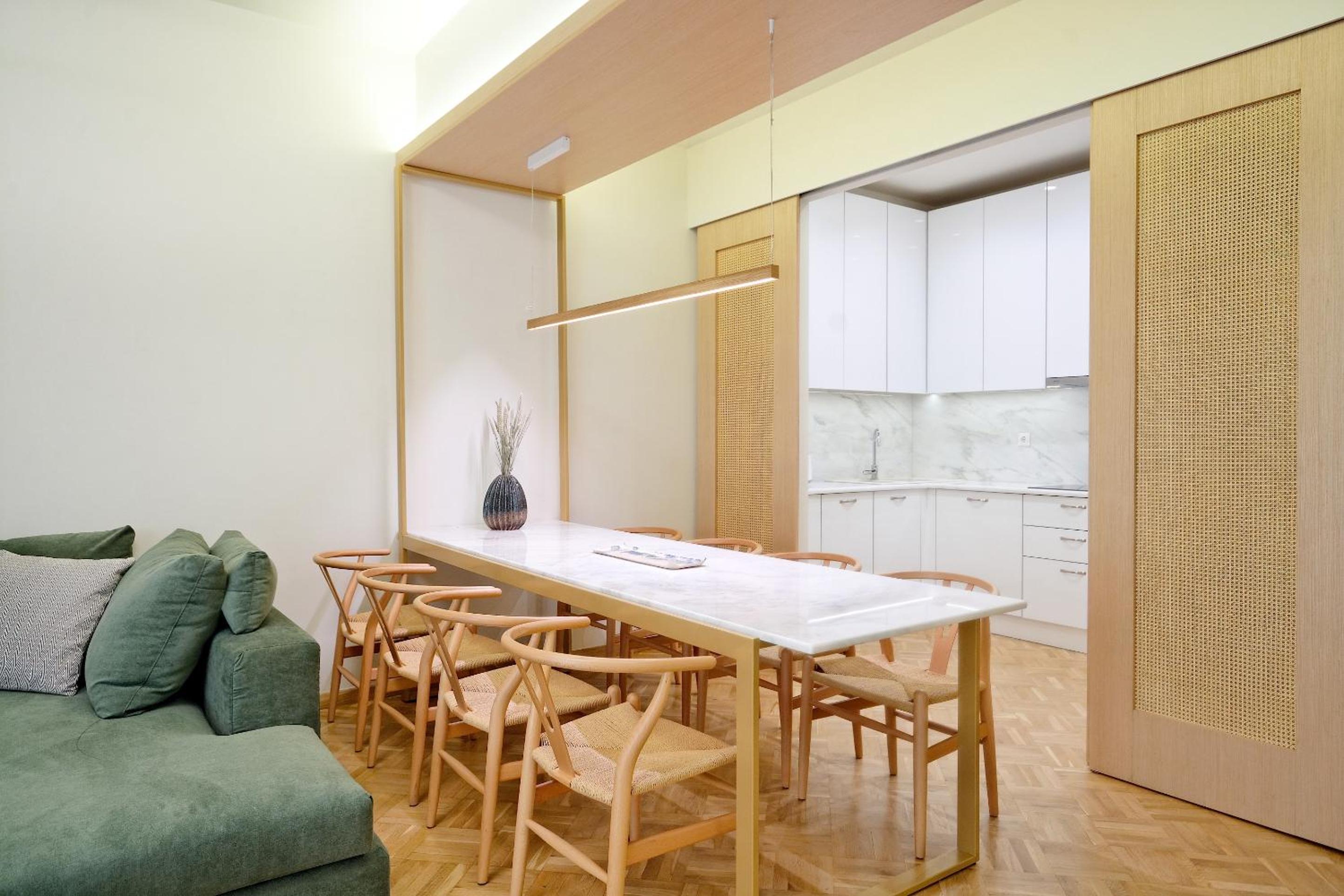 The Fancy Philosopher Apartment