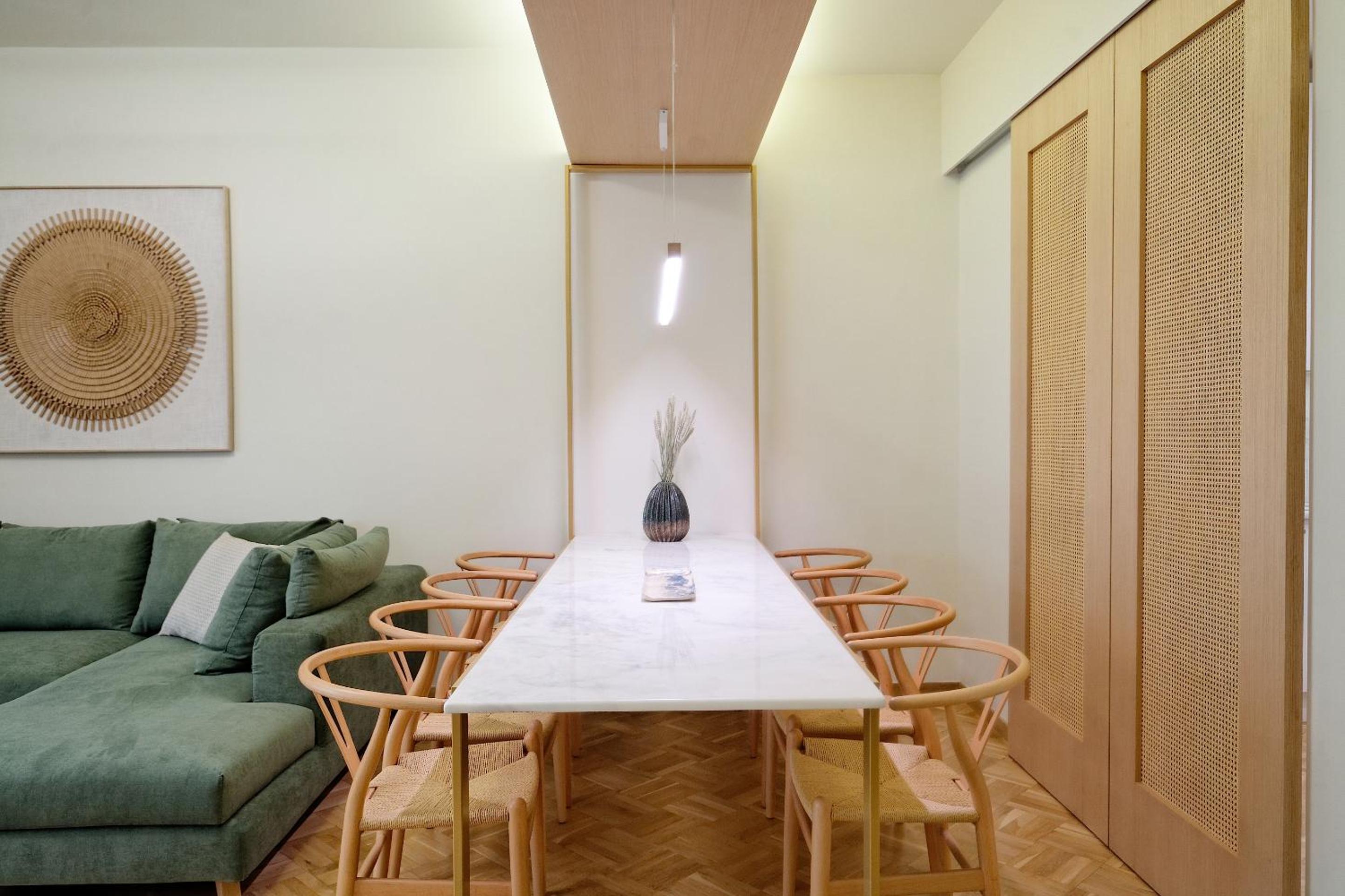 The Fancy Philosopher Apartment