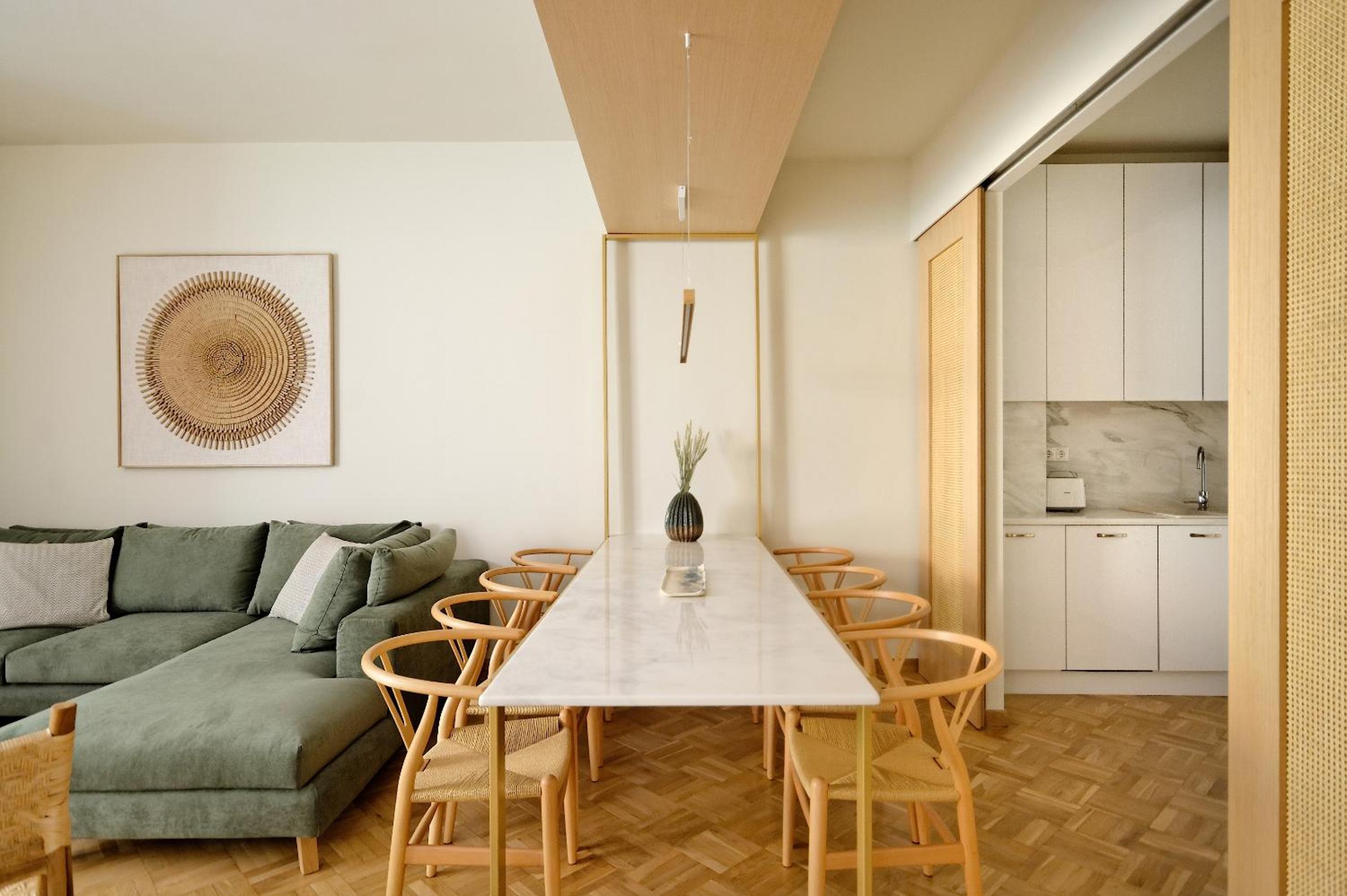 The Fancy Philosopher Apartment