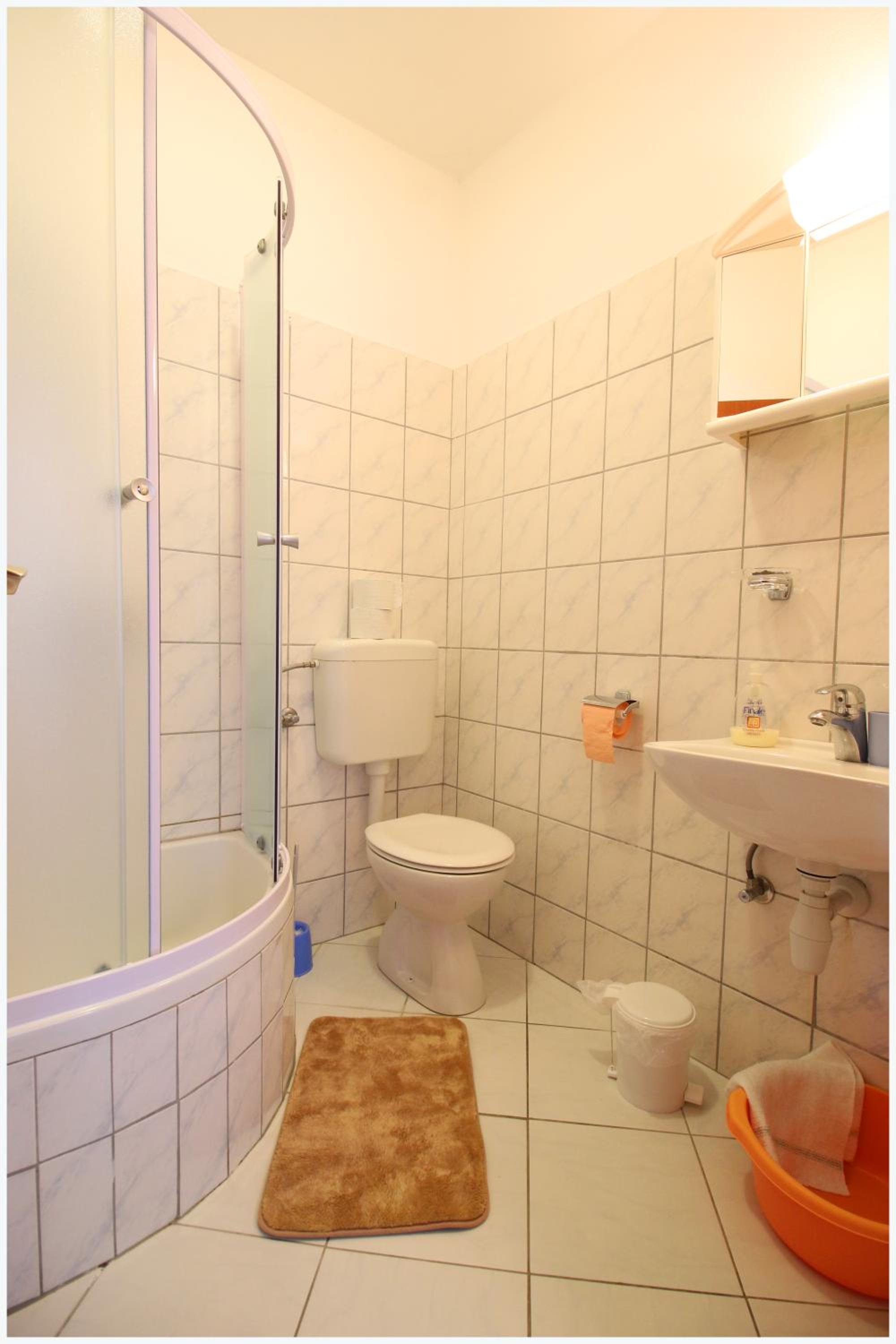 Photo 52