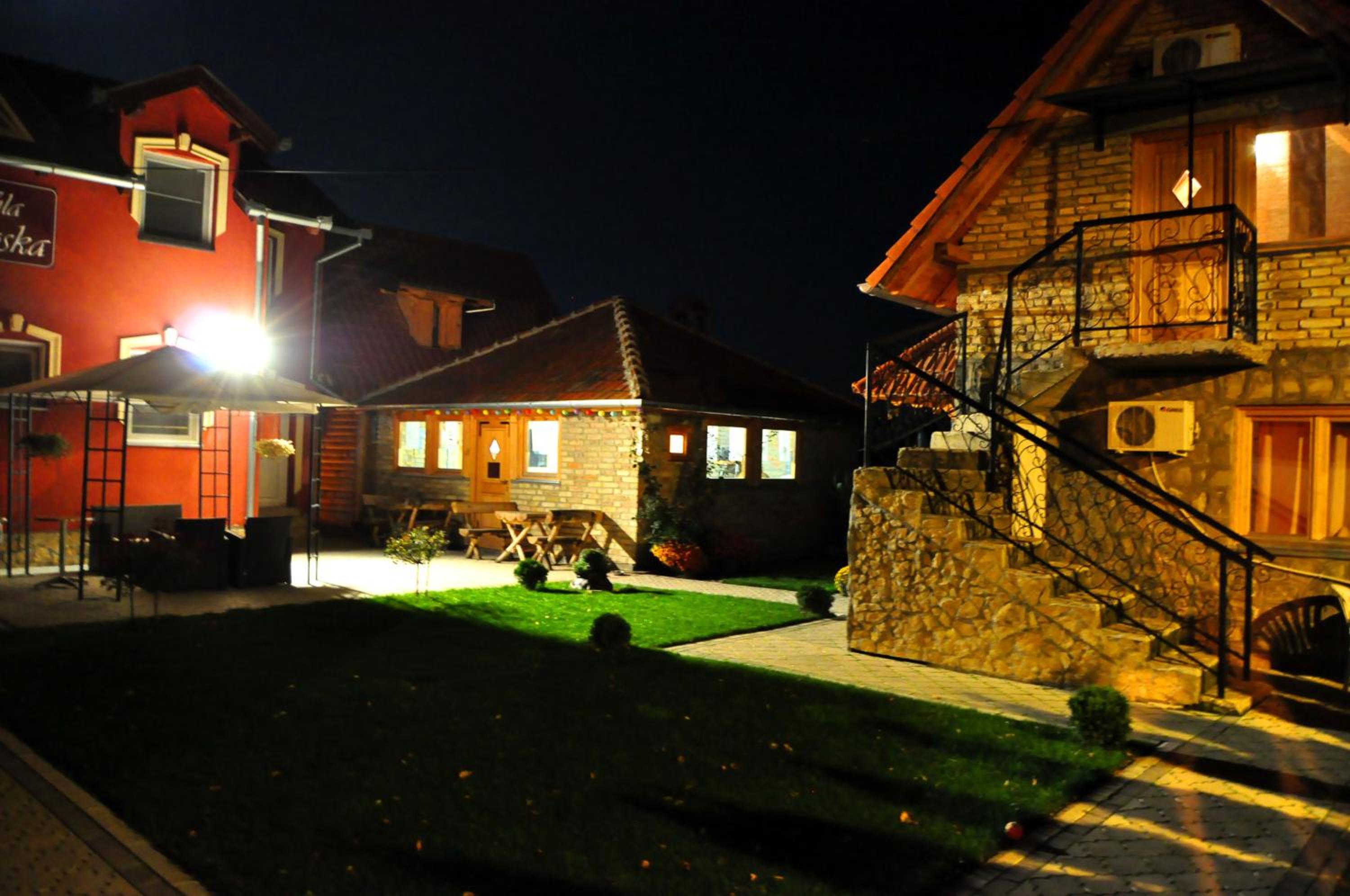 Photo 9