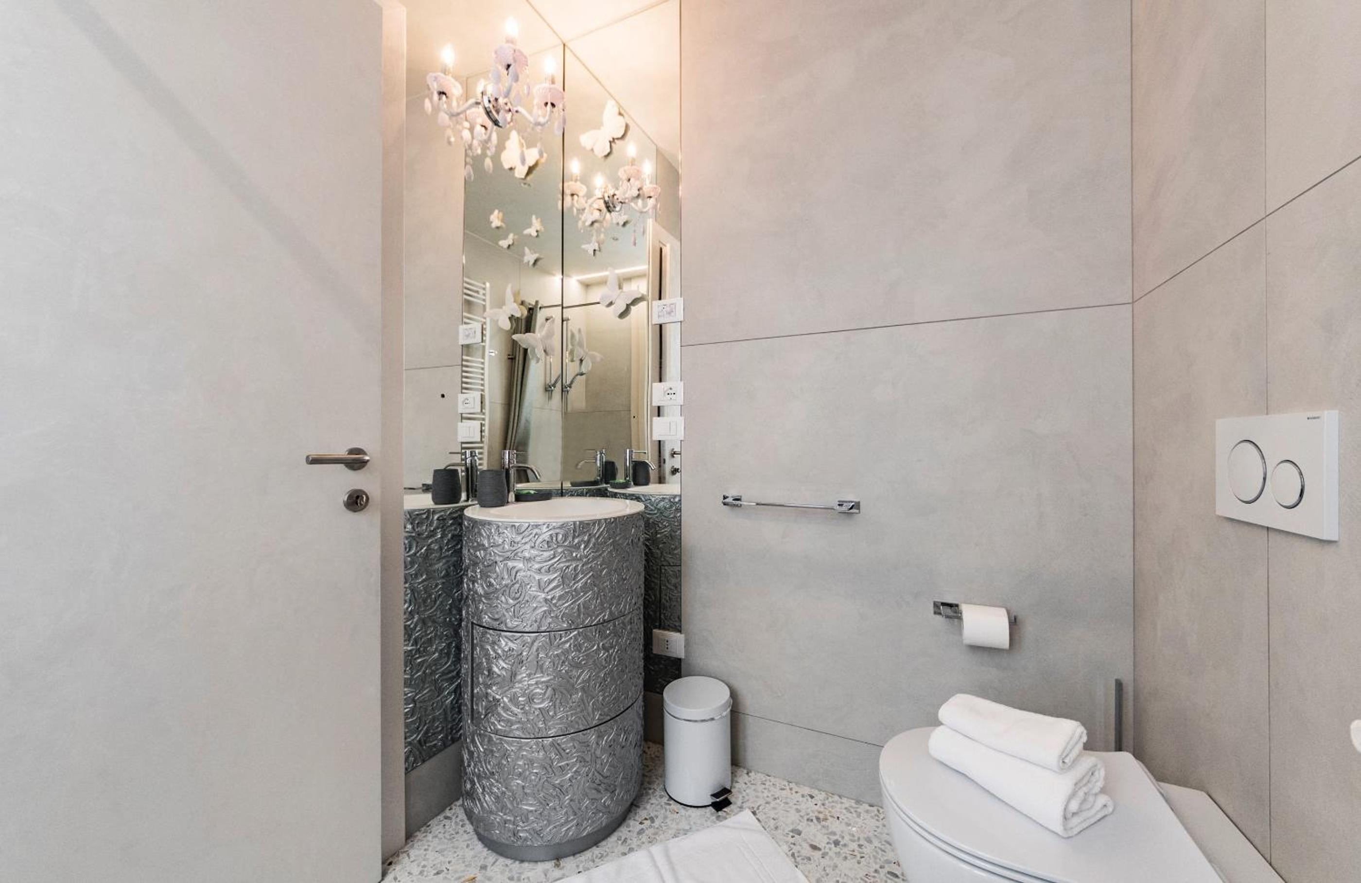 Rialto Luxury Flat