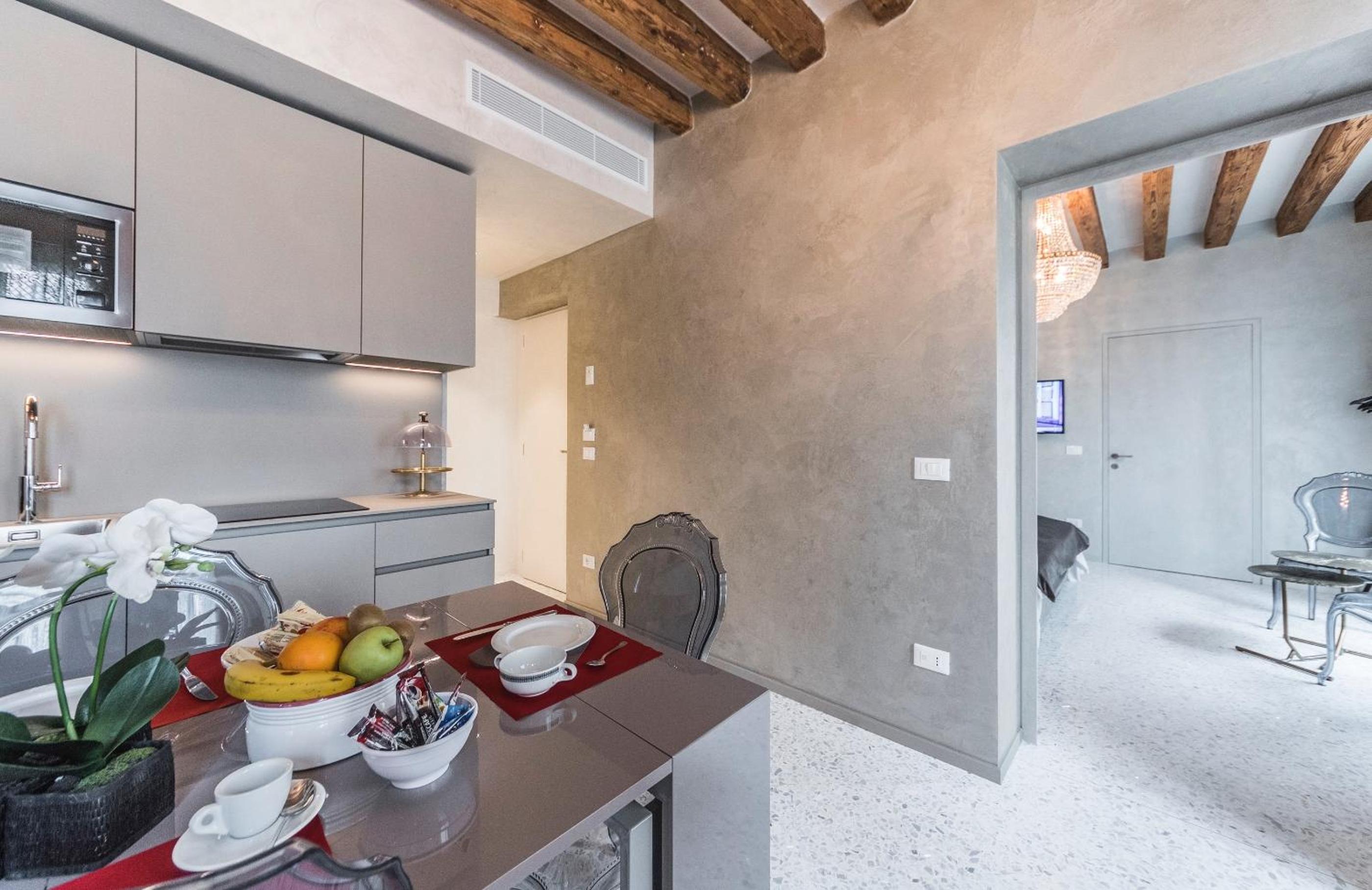 Rialto Luxury Flat